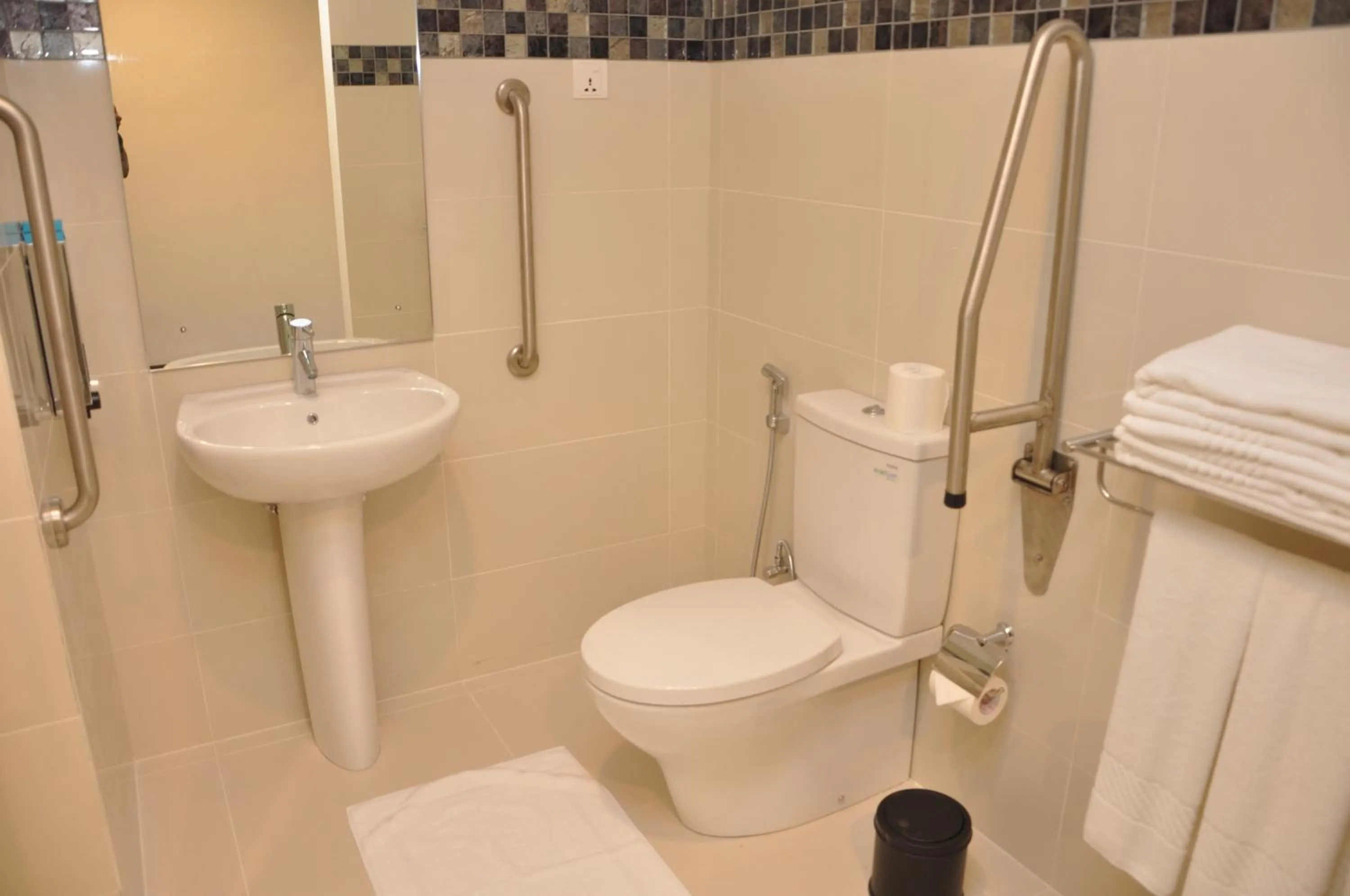 Shower in Fairway Colombo - Sri Lanka's First Hotel With Robot Technology