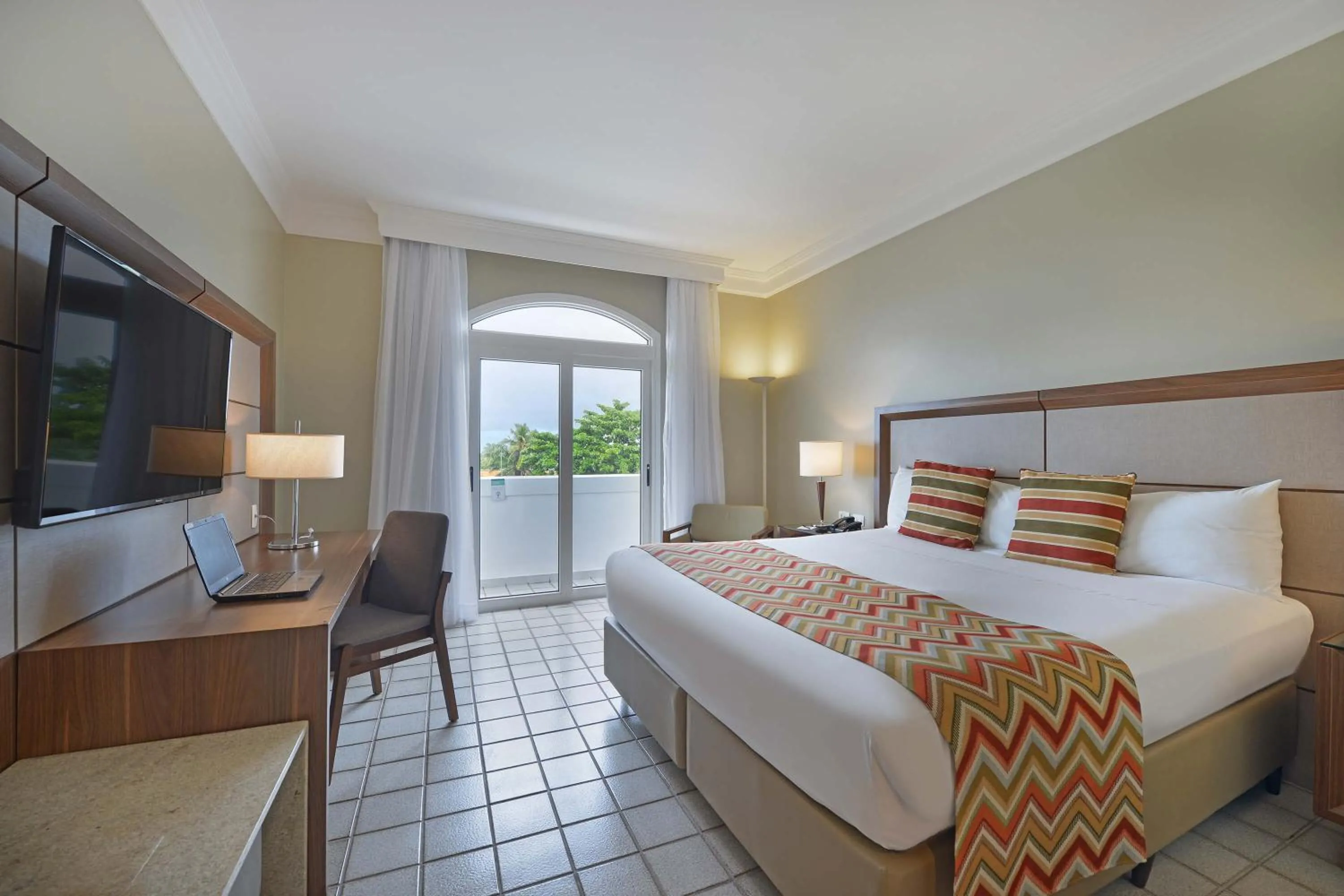 Bed in Hotel Deville Prime Salvador