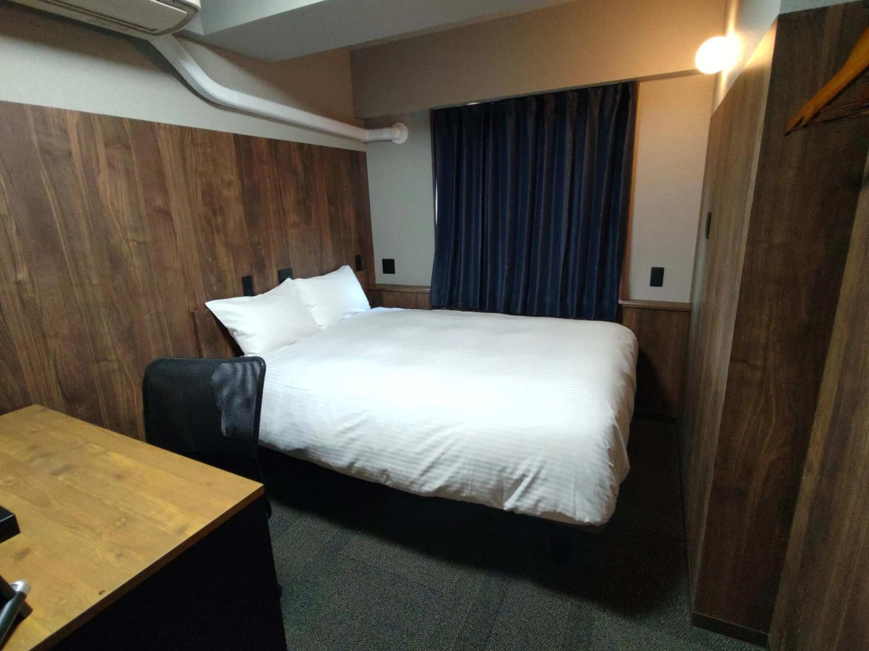 Bed in Handa Station Hotel