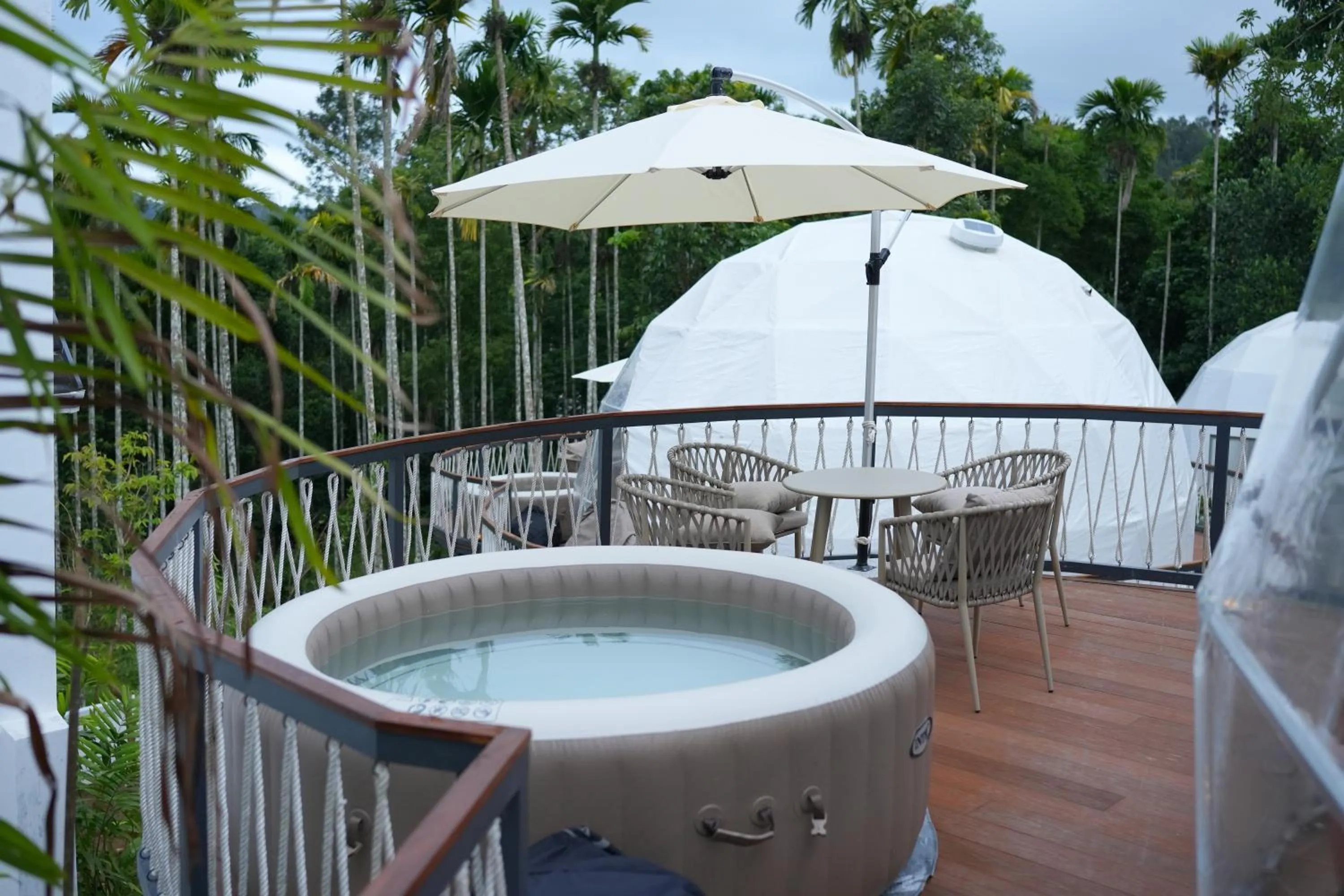 Garden in Le Villagio Resort & Domes