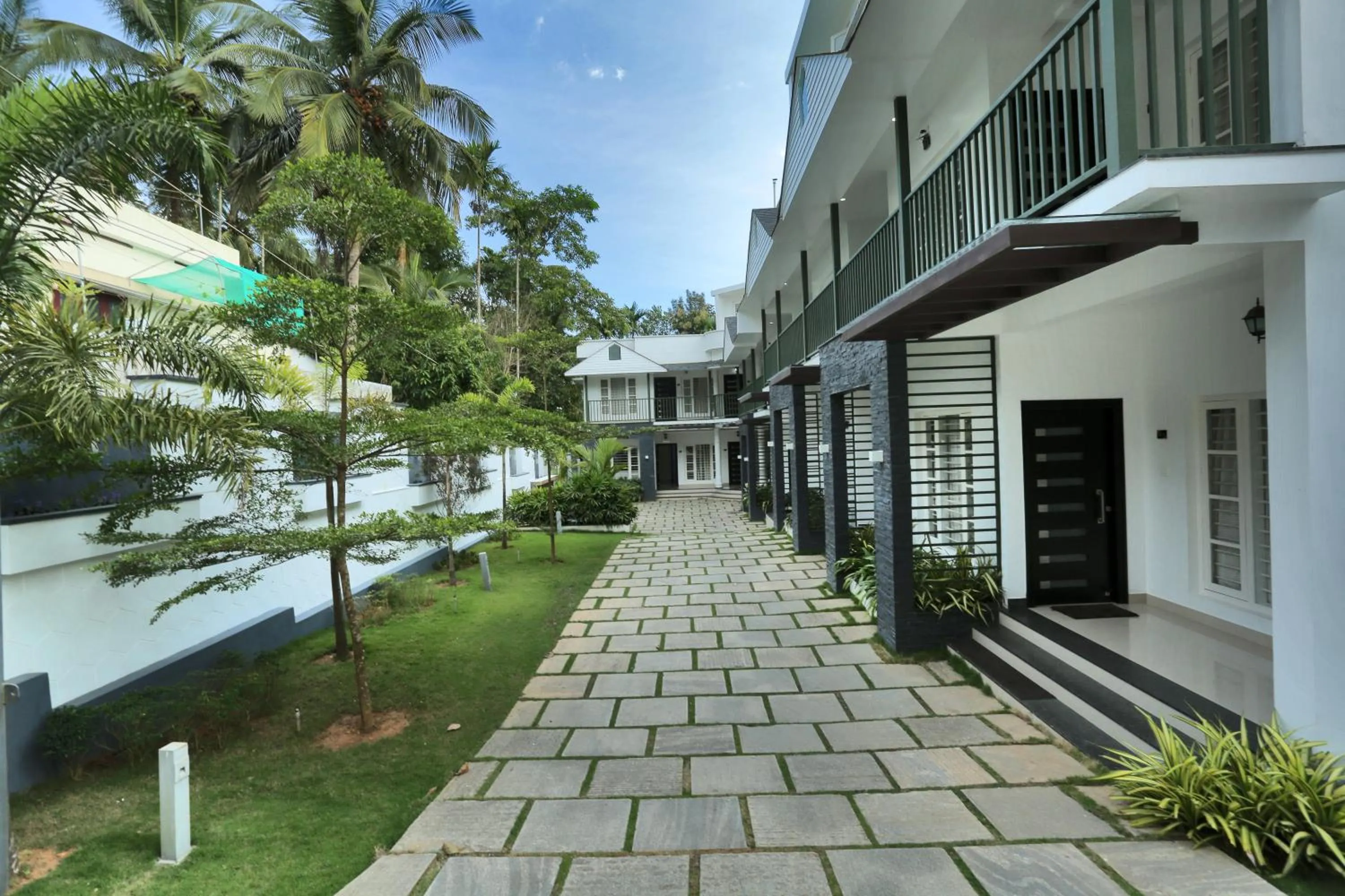 Facade/entrance in Le Villagio Resort & Domes
