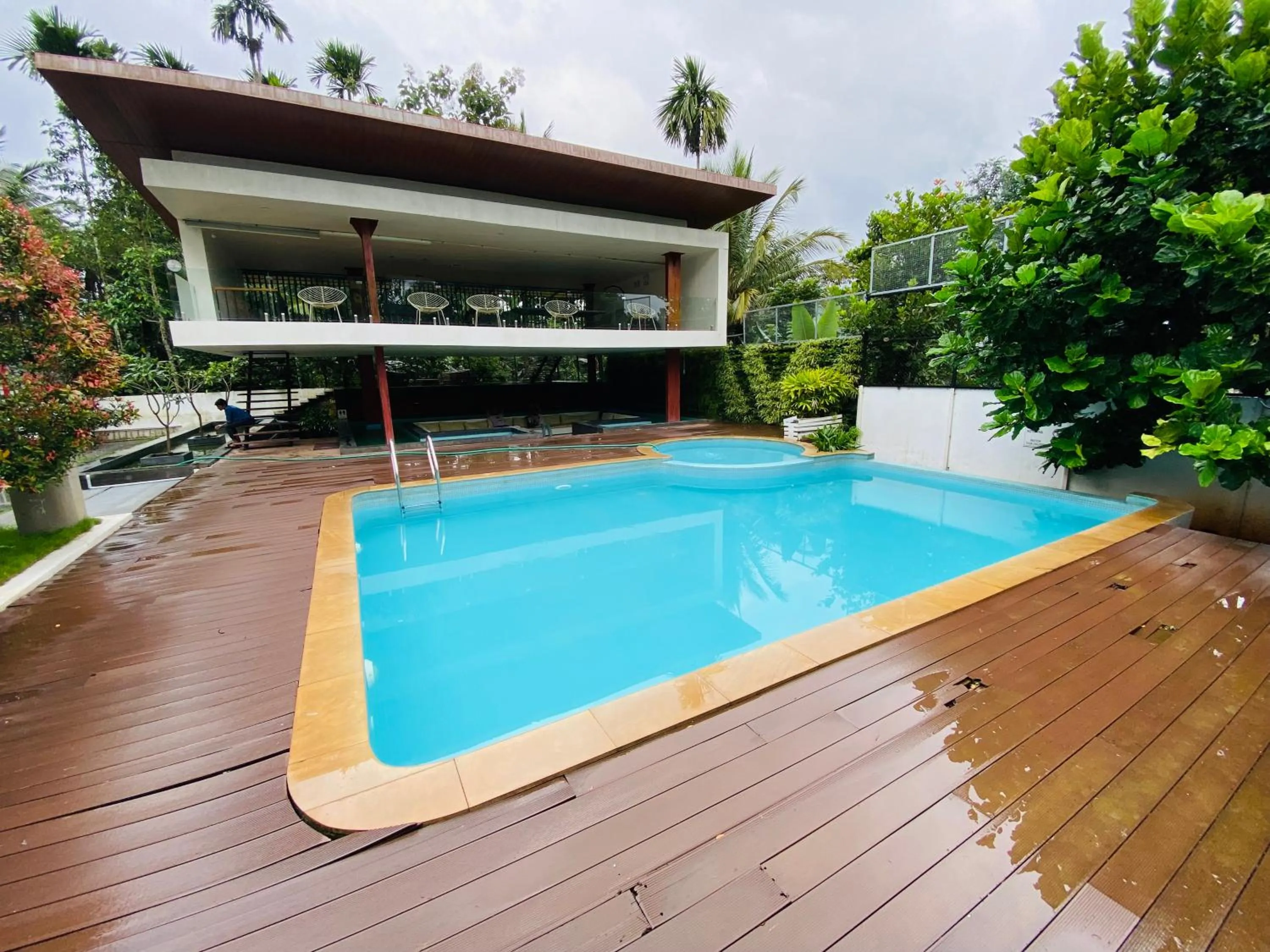 Swimming pool in Le Villagio Resort & Domes