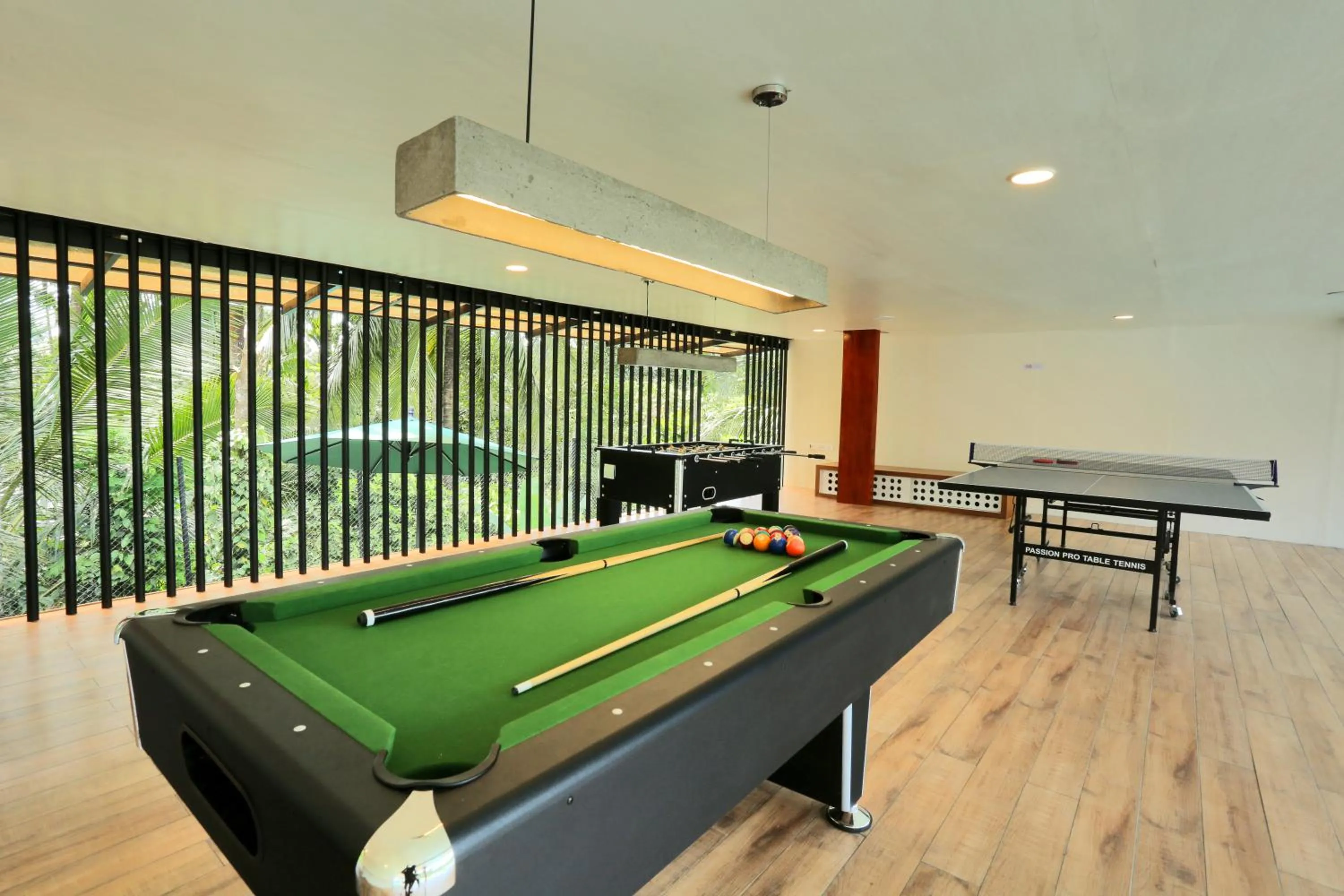 Billiard in Le Villagio Resort & Domes