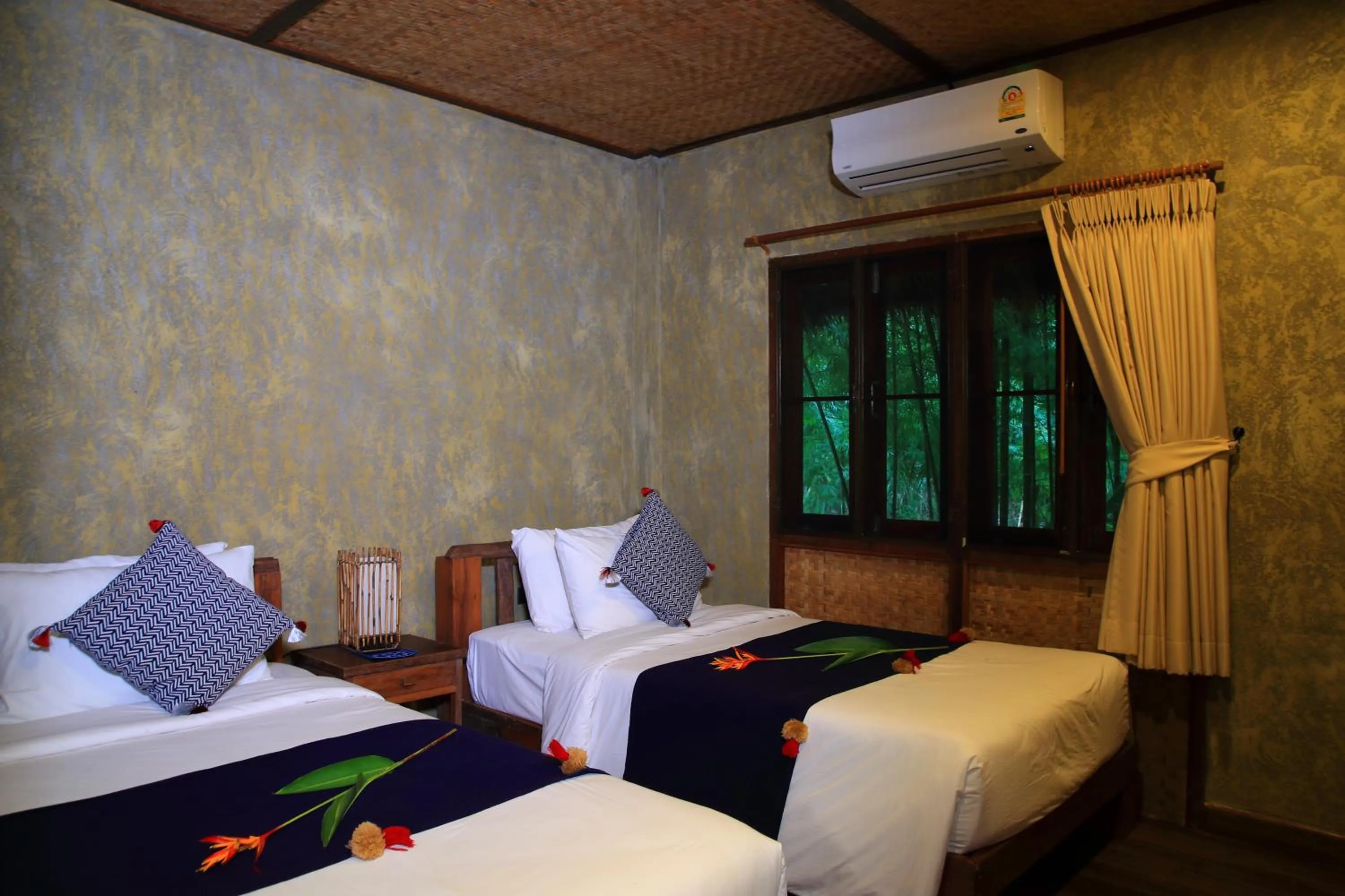 Bed in Azalea Village