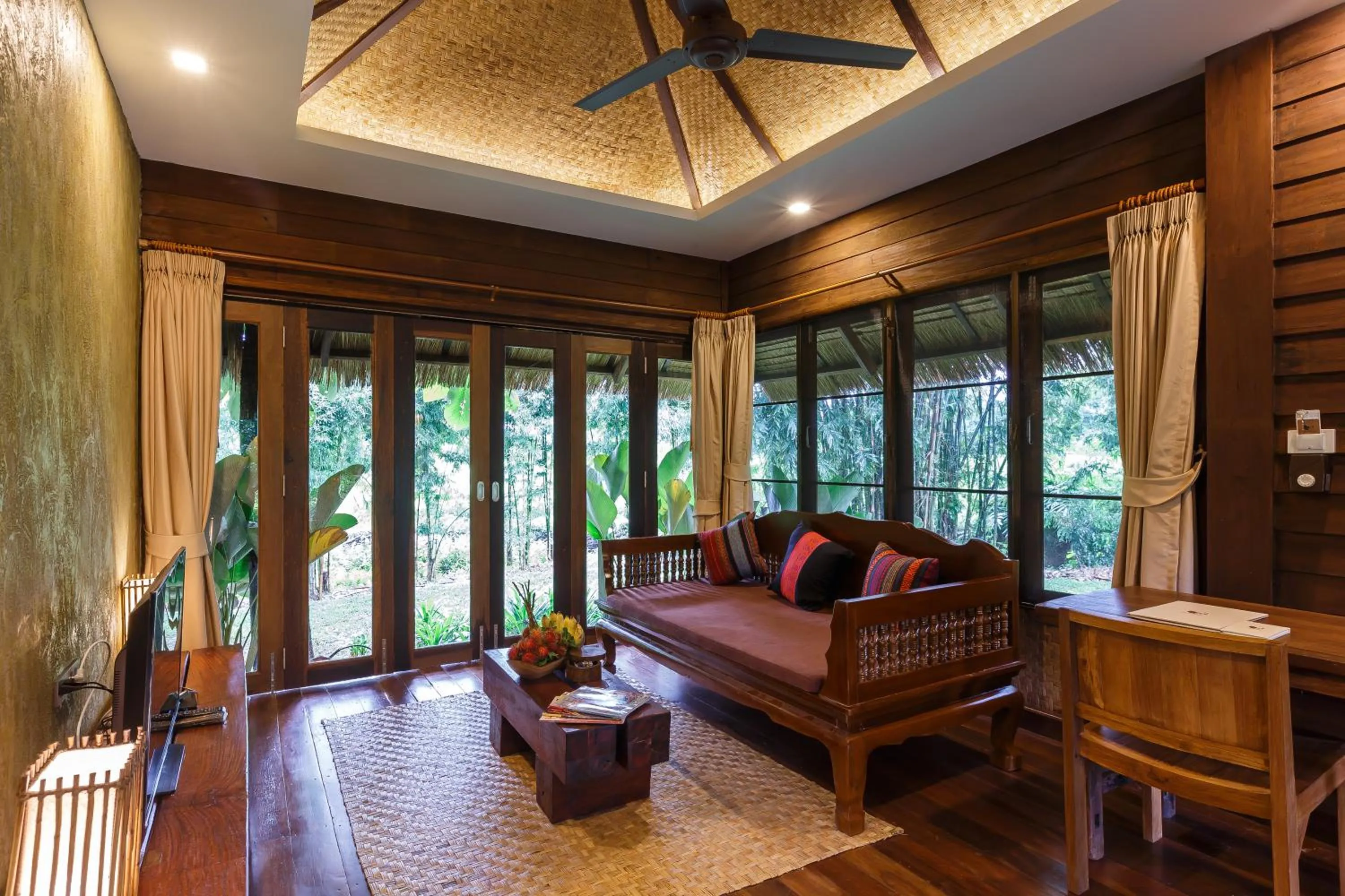 Day in Azalea Village