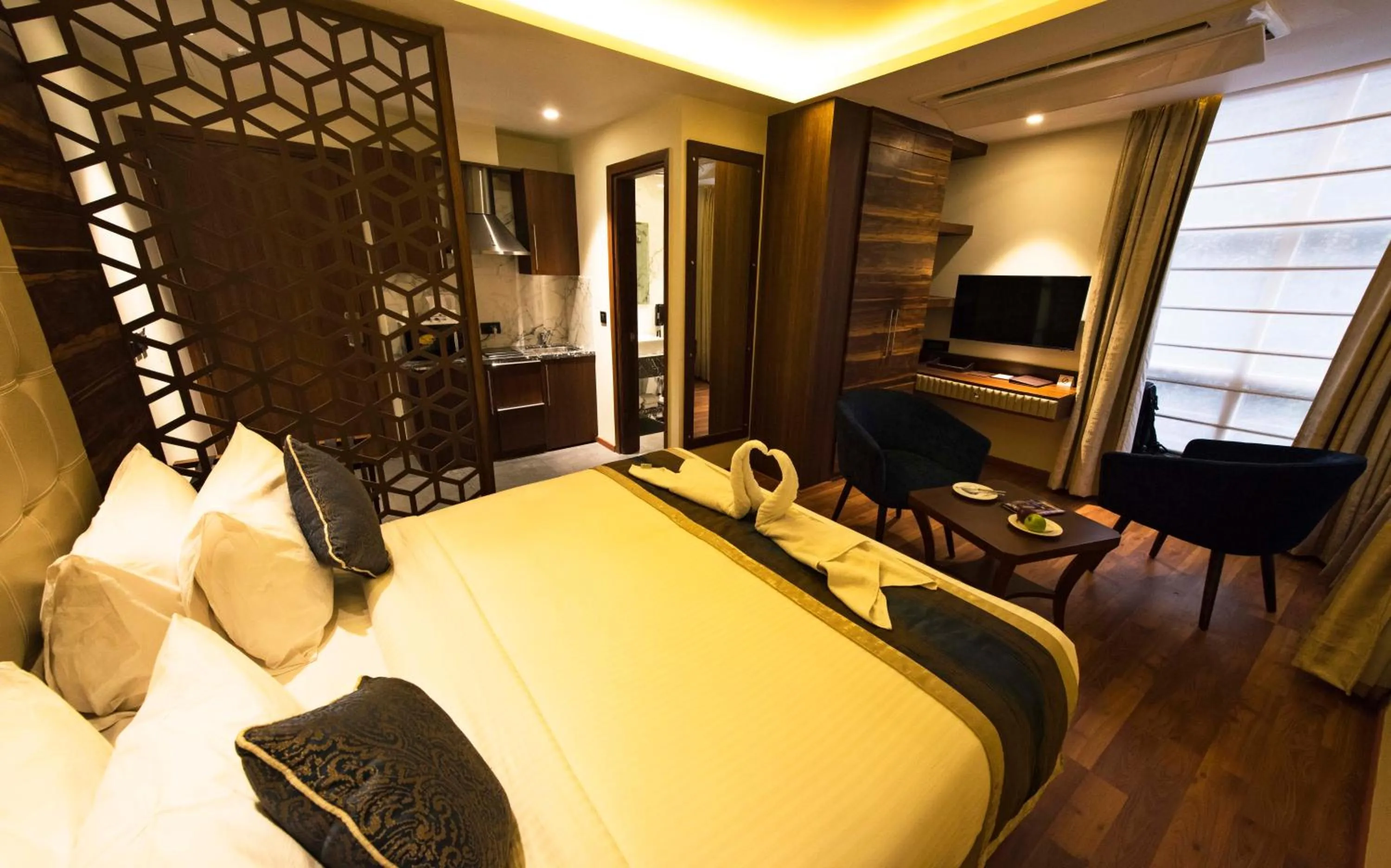 Bedroom, Bed in Connaught Royale Delhi