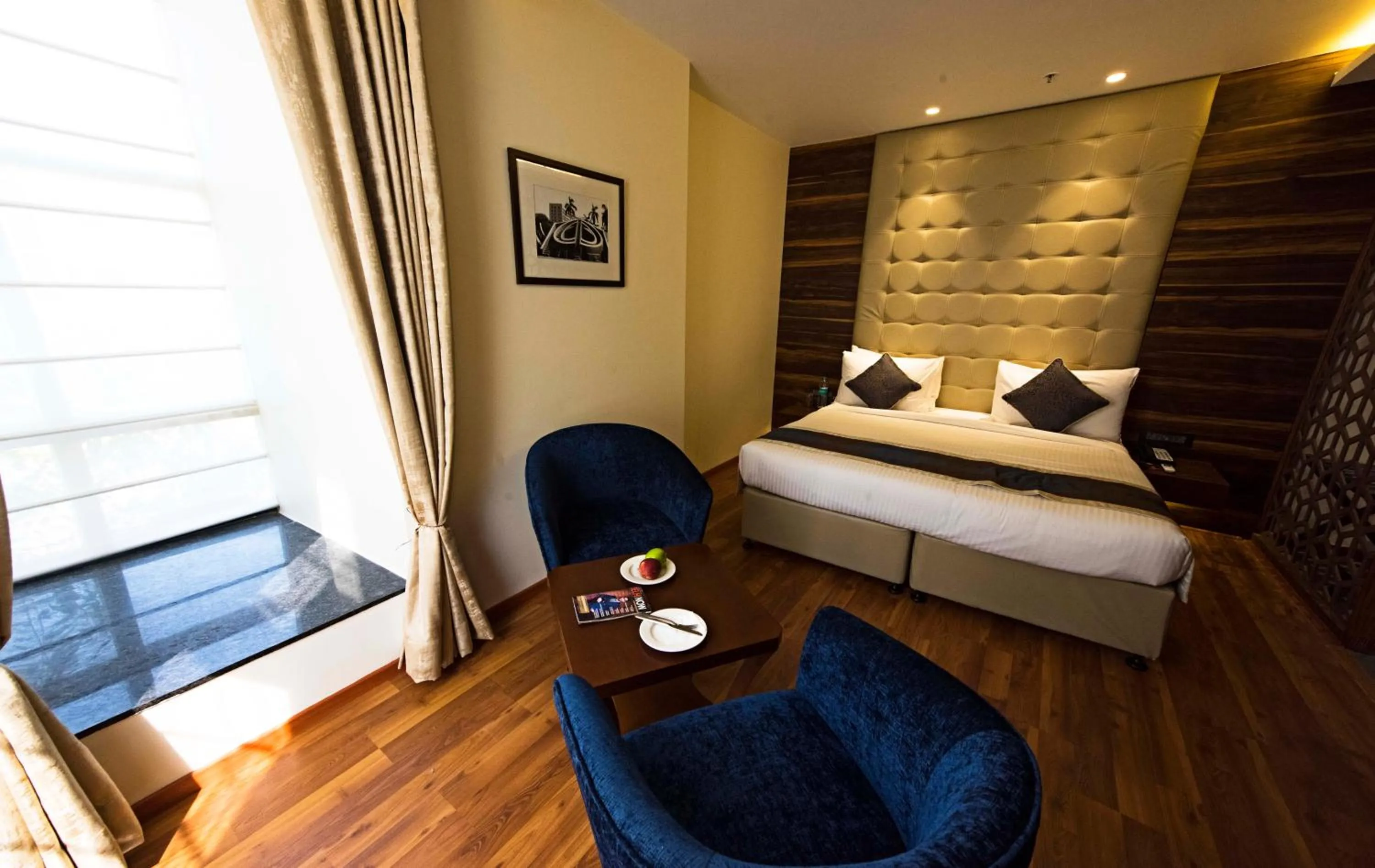 Bedroom, Bed in Connaught Royale Delhi