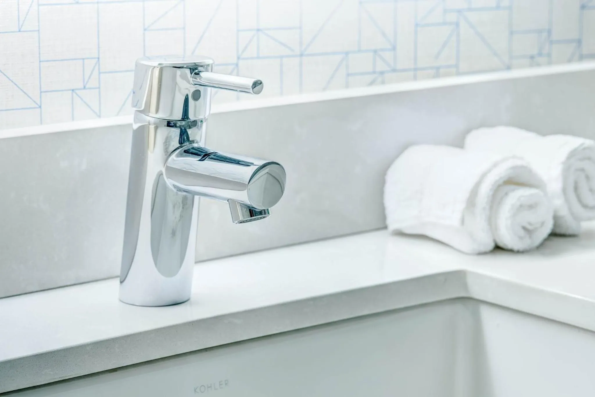 Photo of the whole room in Holiday Inn Express Woodbridge by IHG