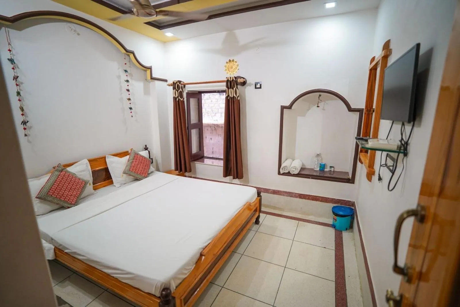 Bed in The Wanderlust Guest House & Safari