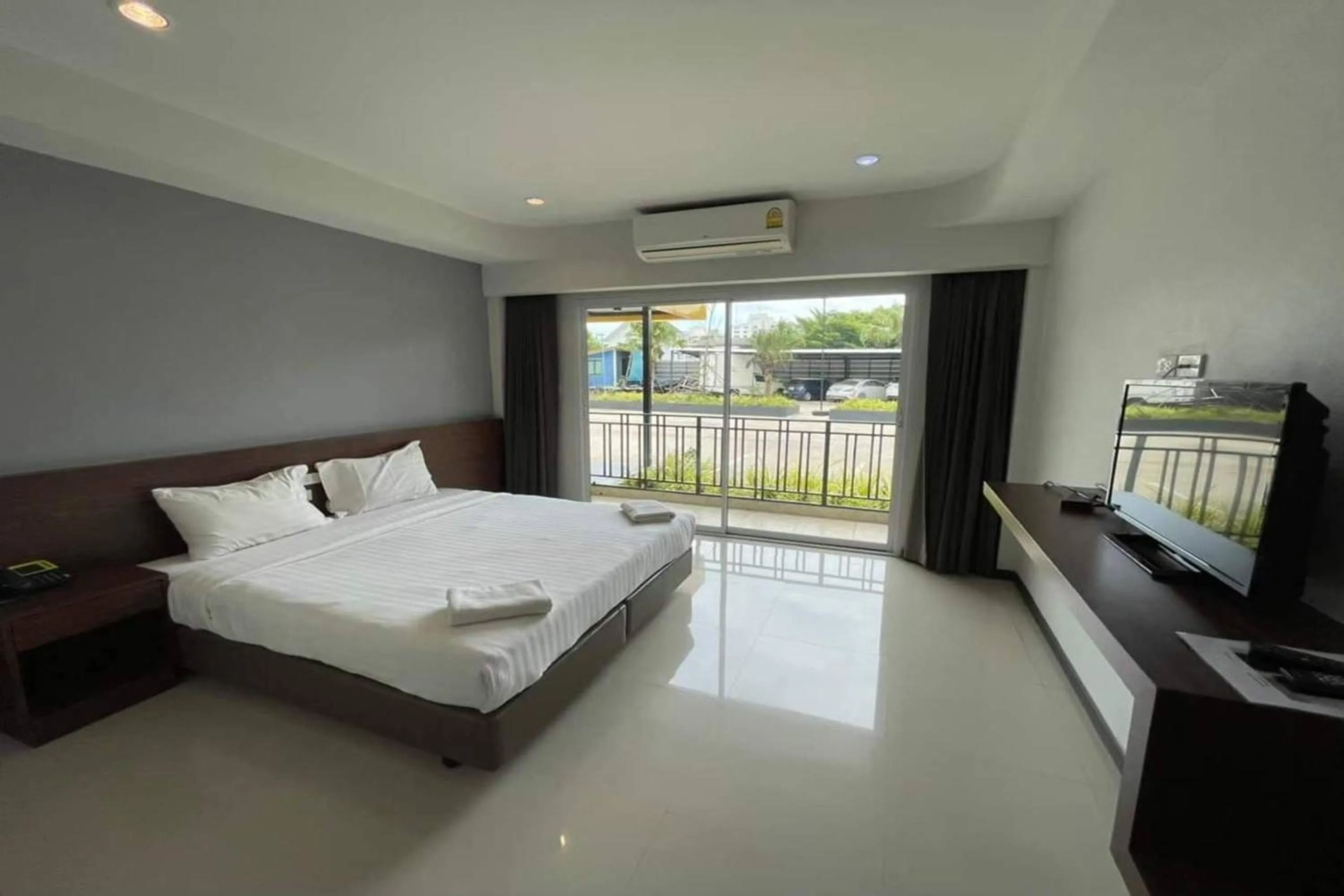 Bed in Eurotel Hotel SHA