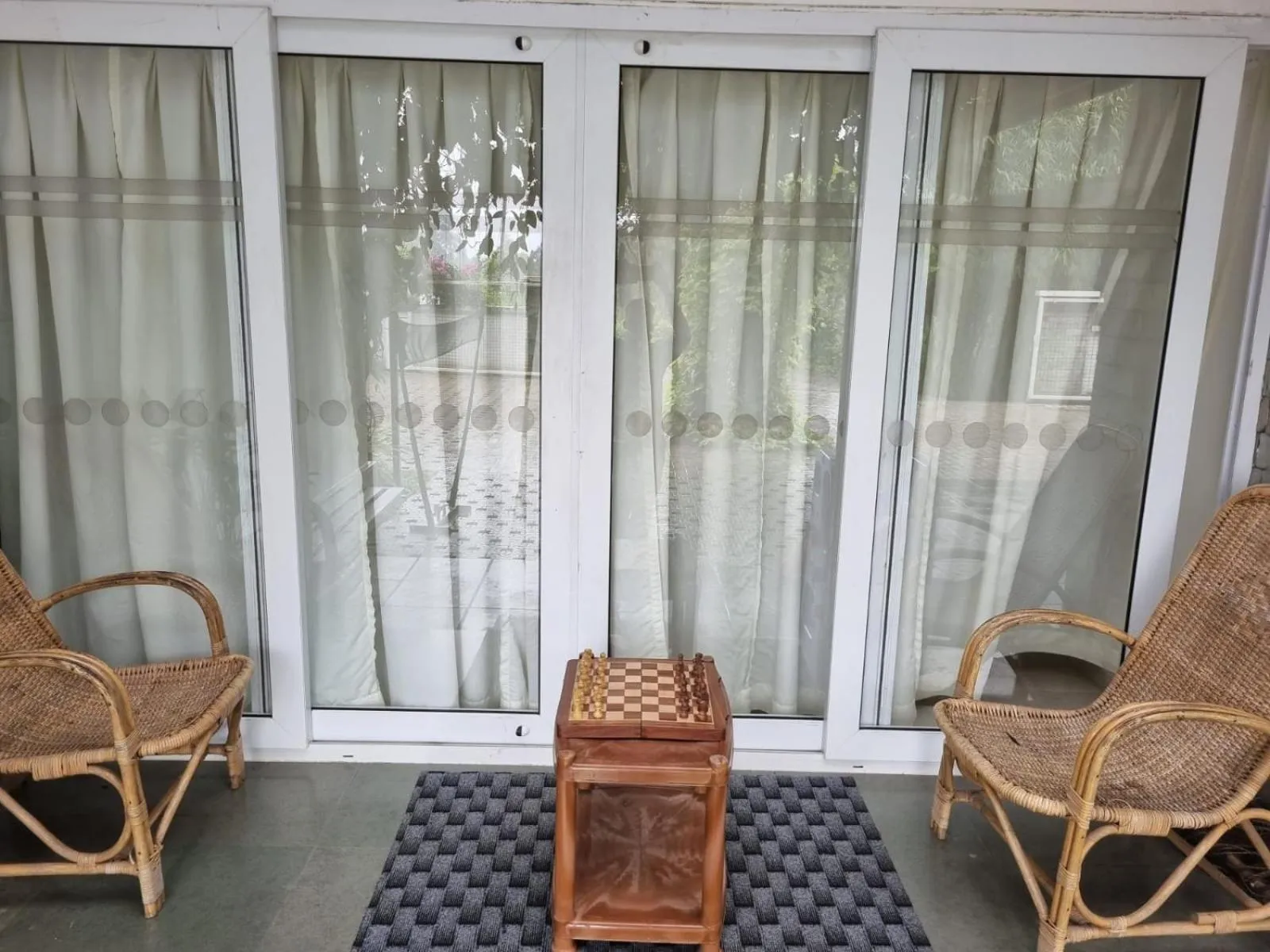 Balcony/Terrace in Crayons Guest House Munnar