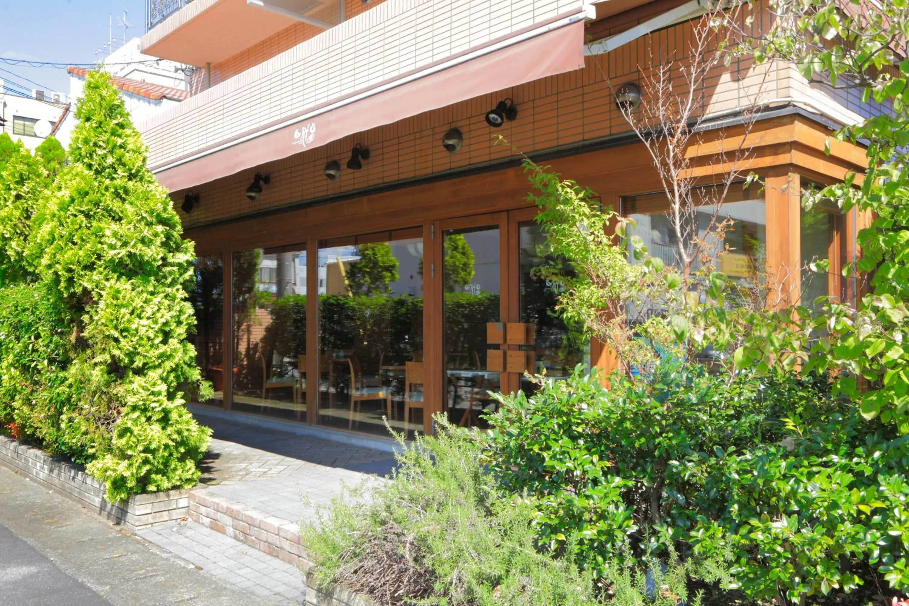 Facade/entrance in Park Hotel Kani