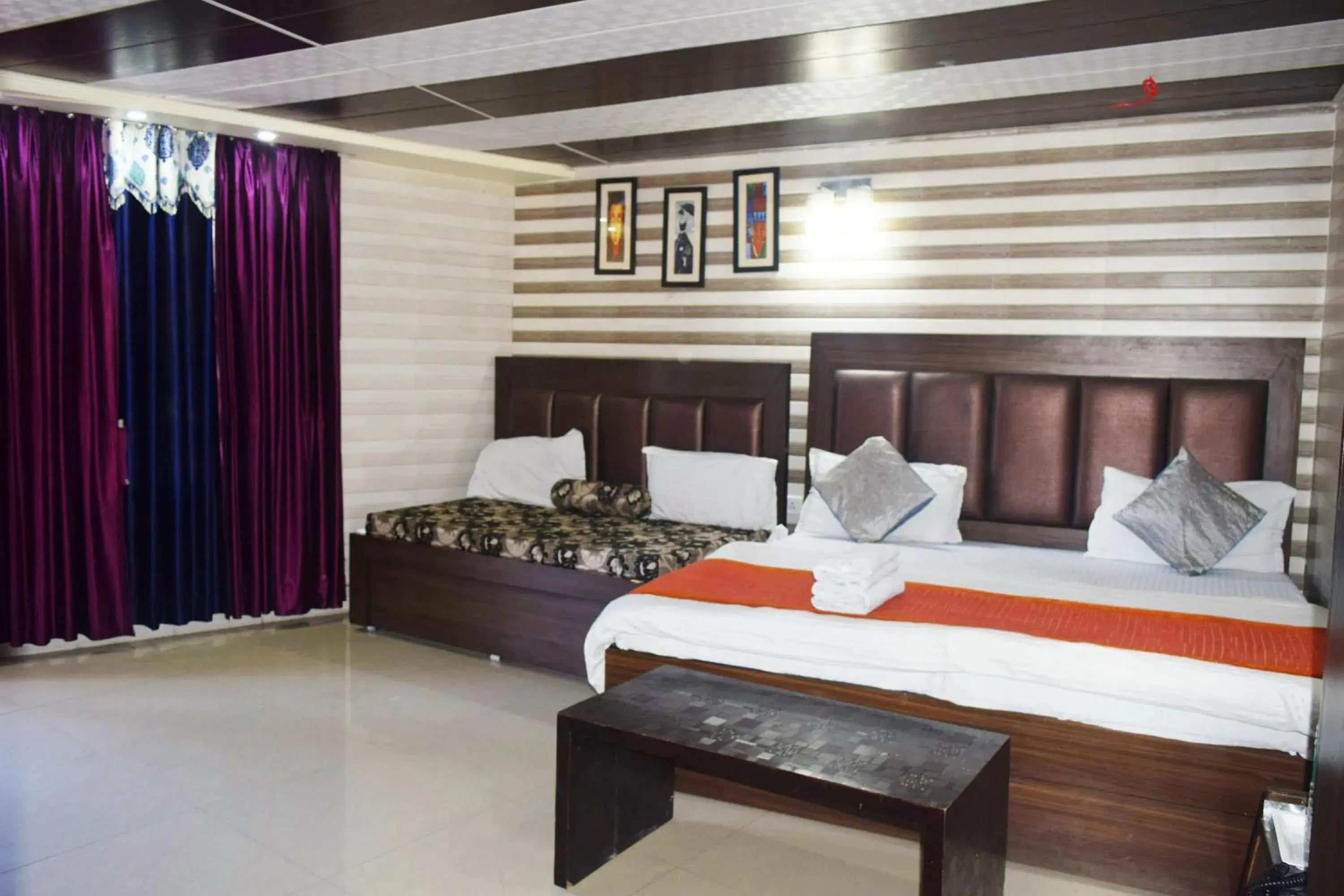 Bed in Cloud 7 Bed in Cloud 7