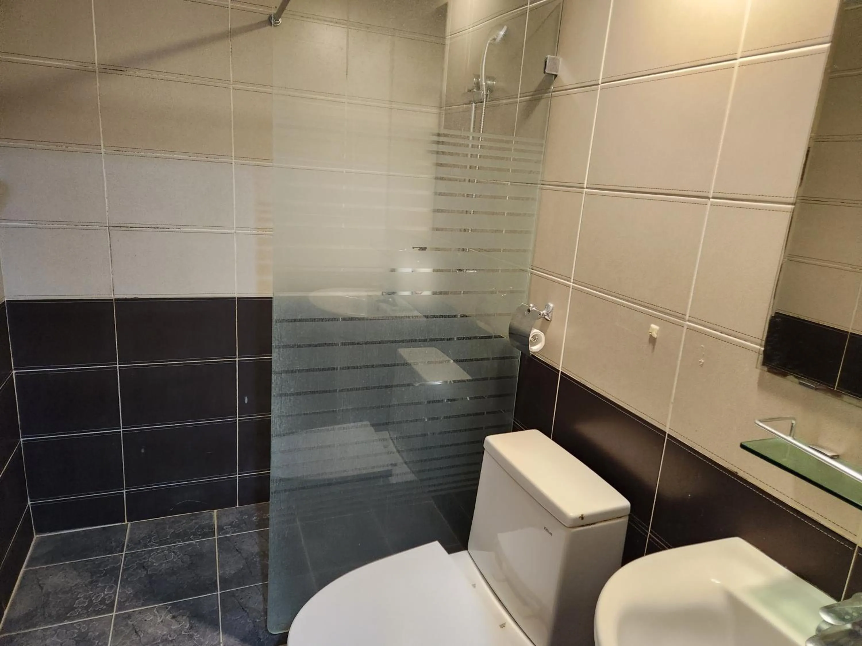 Bathroom in Navis Hotel