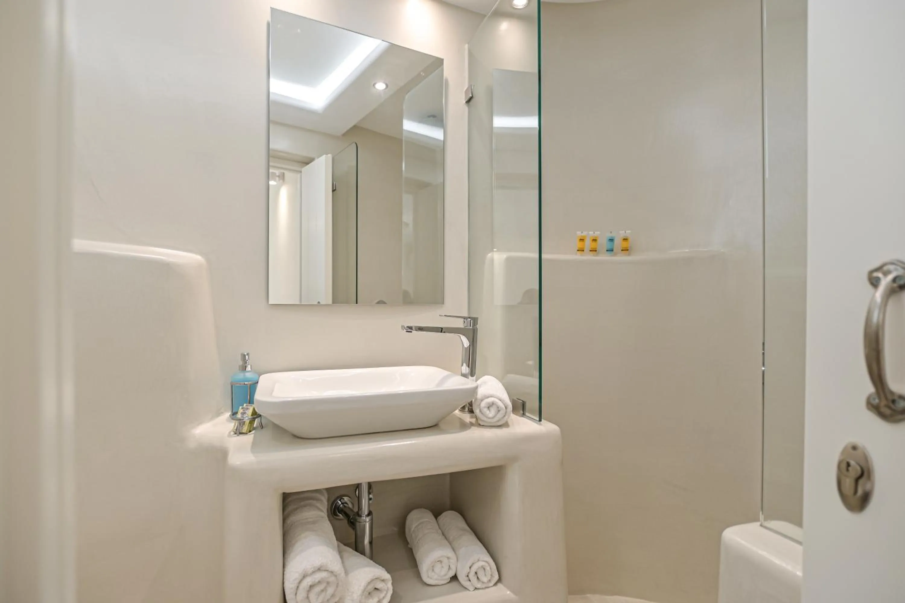 Bathroom in Naxian Queen Luxury Villas & Suites