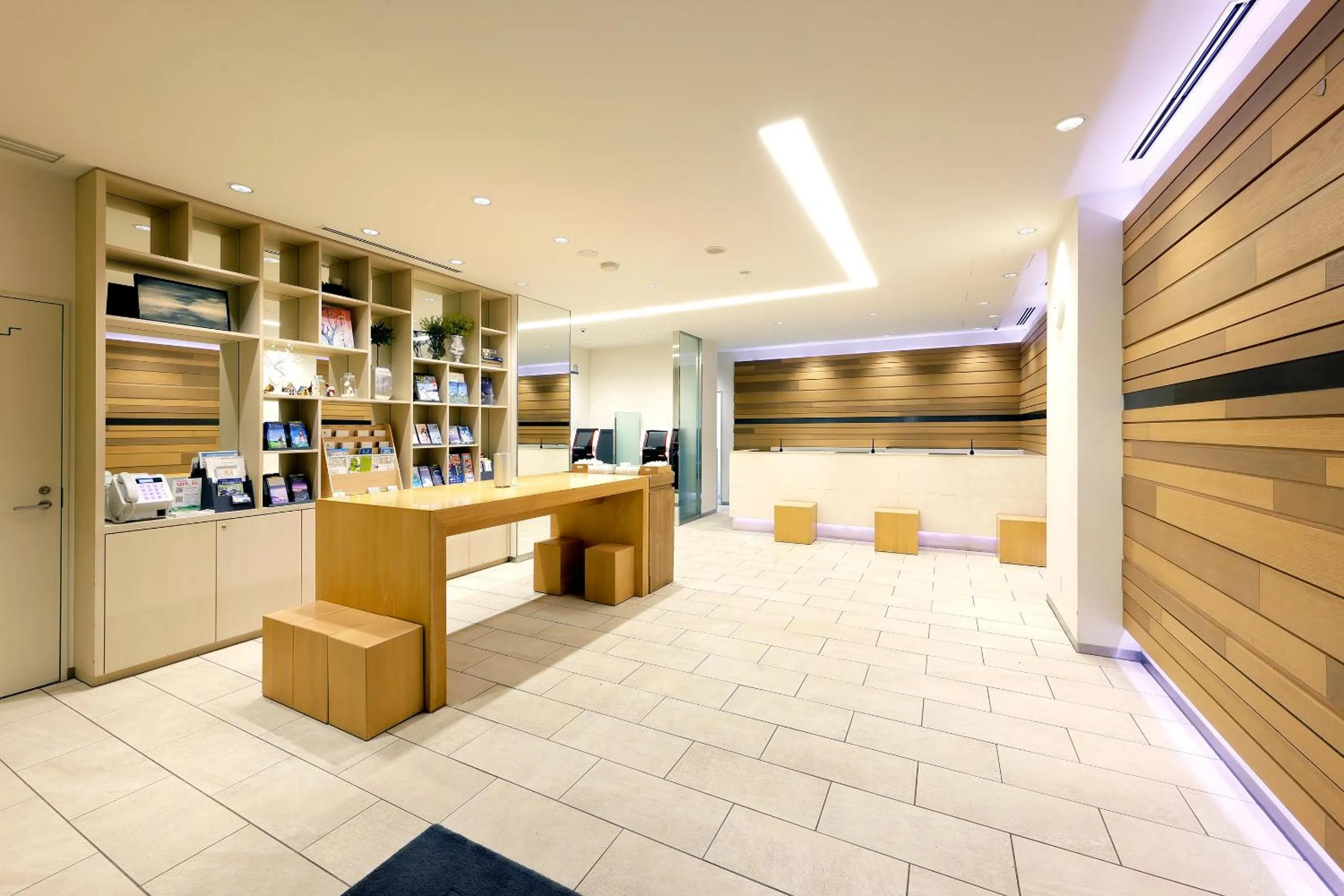 Lobby or reception in JR Inn Sapporo-eki Minami-guchi