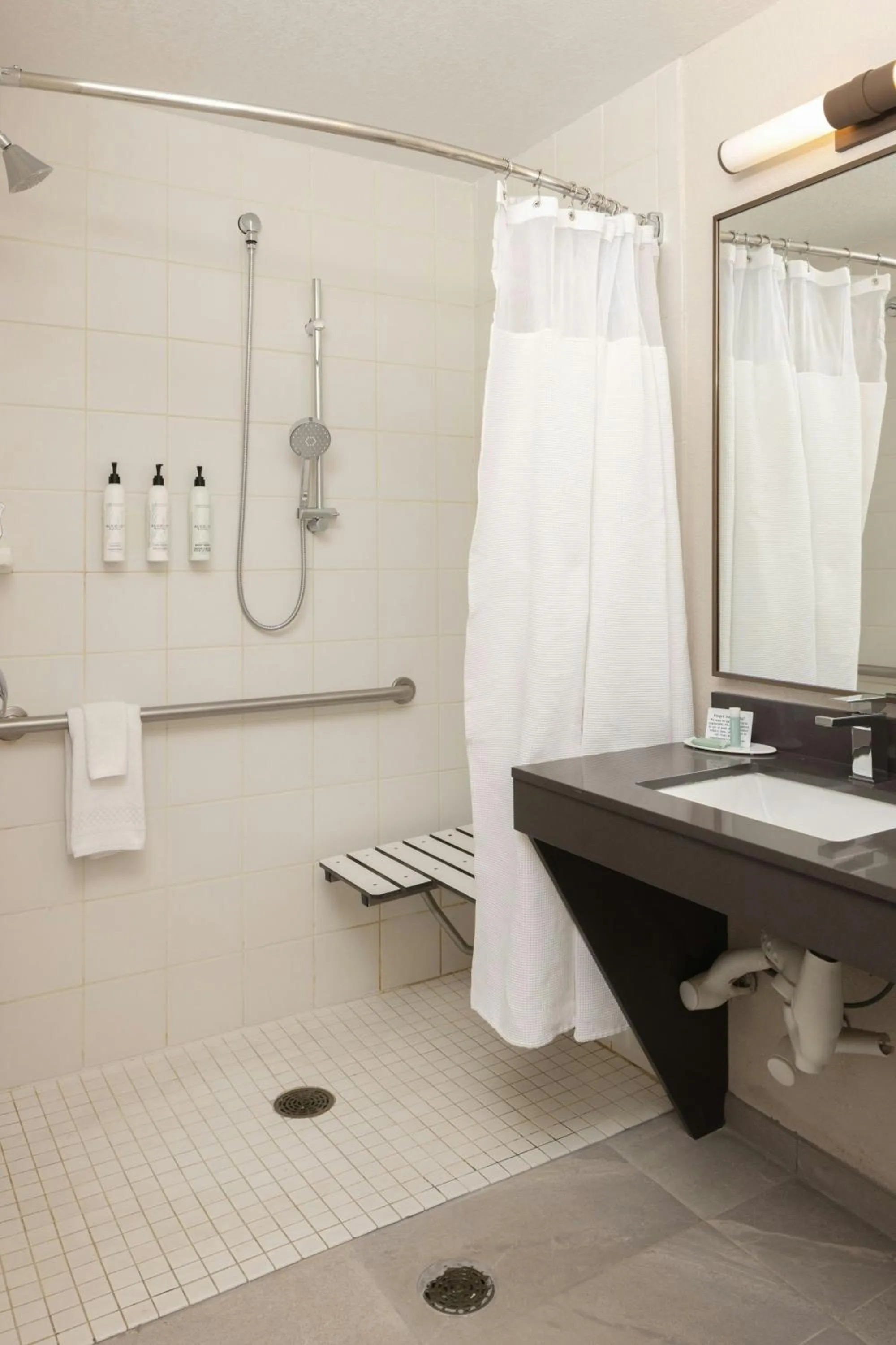 Bathroom in Fairfield Inn and Suites by Marriott Fort Wayne