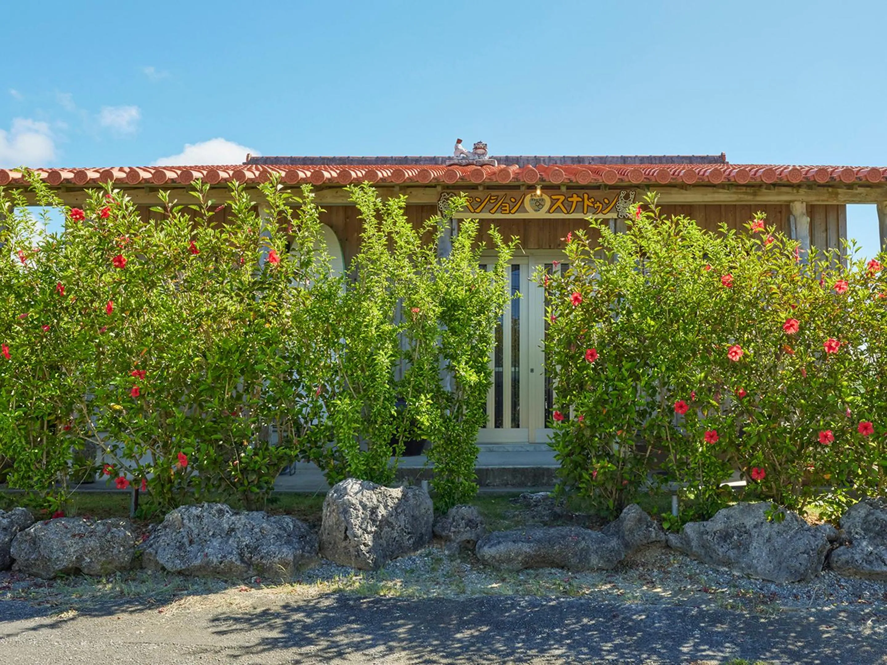 Property building in Pension Snadun