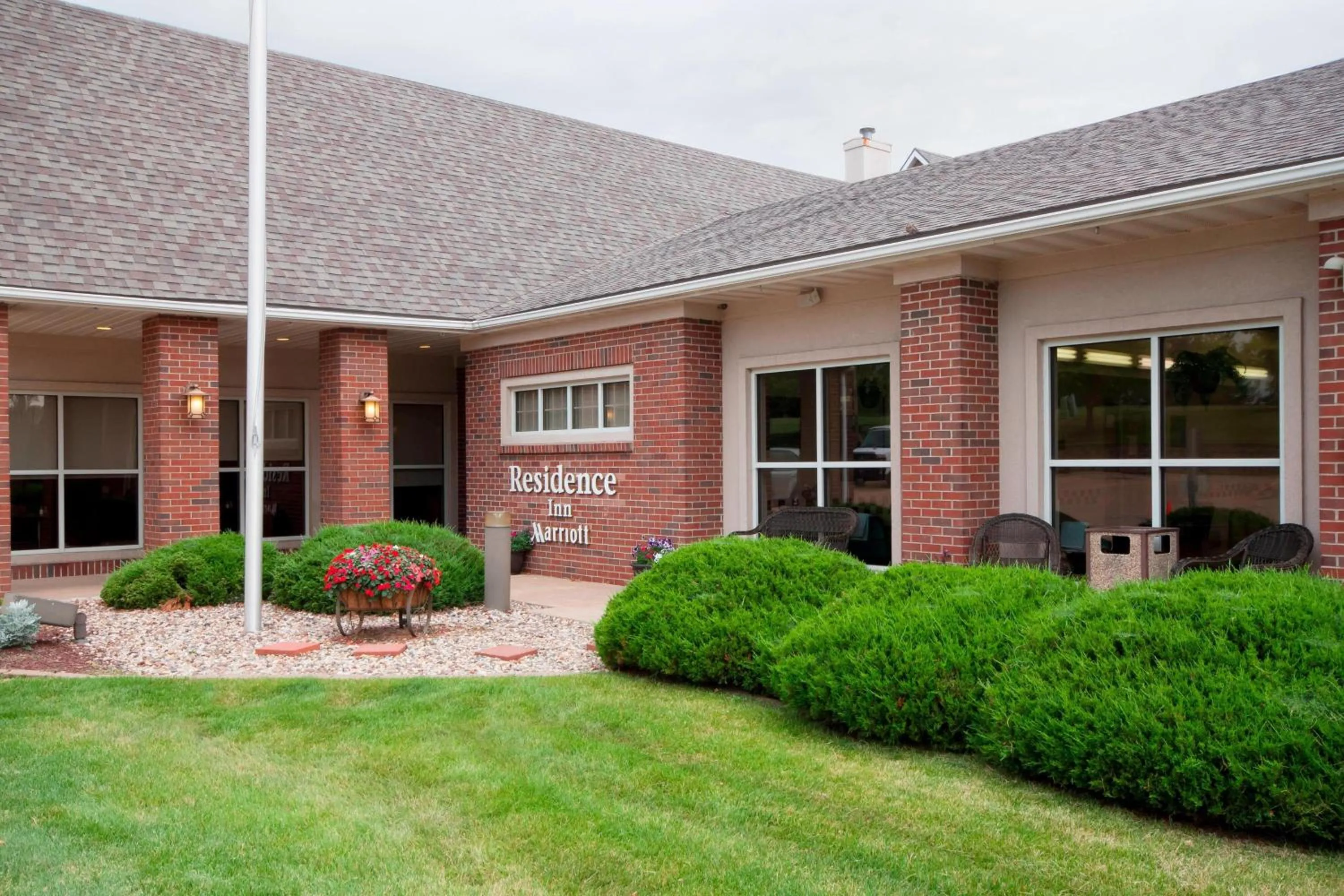 Property building in Residence Inn by Marriott Davenport