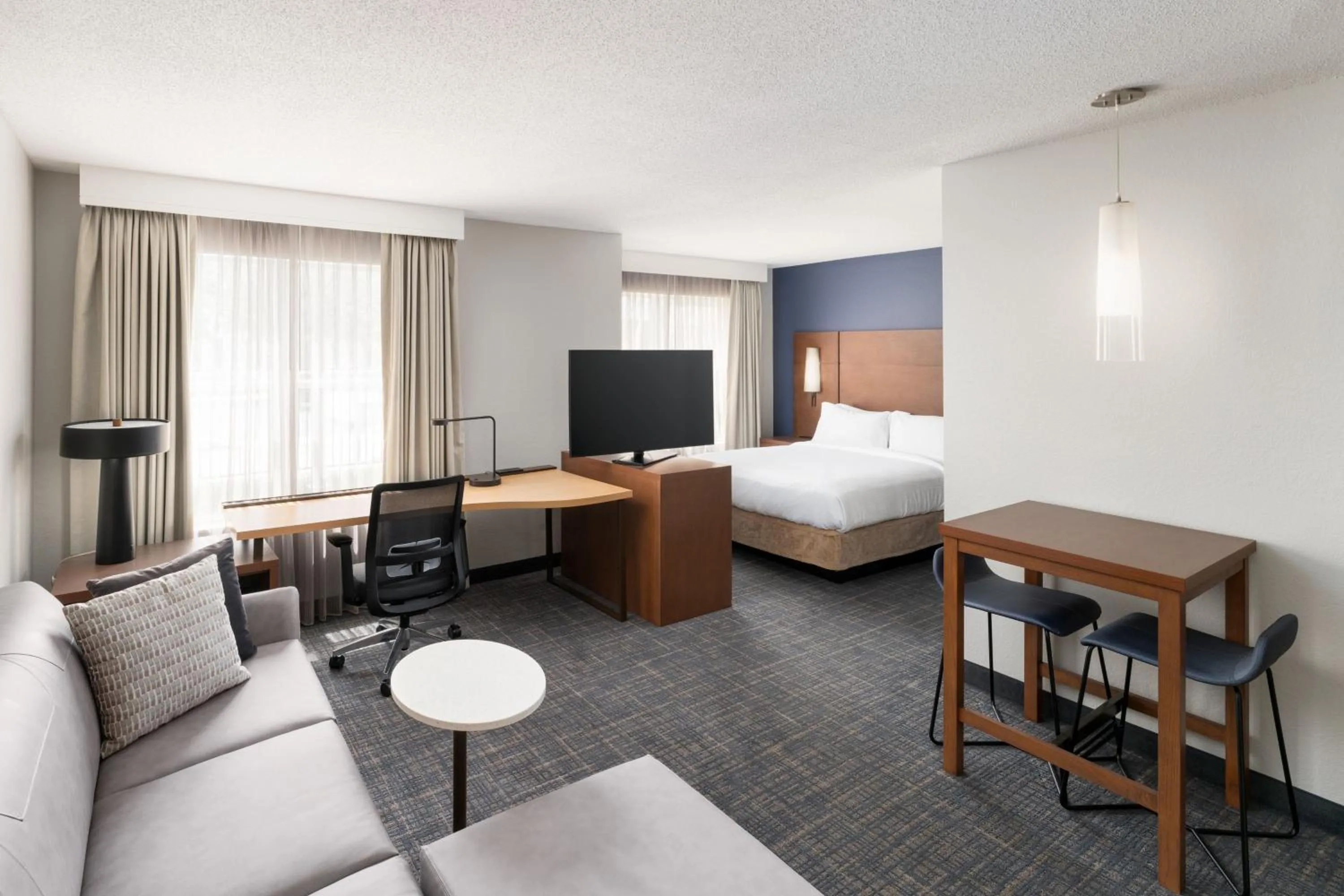 Photo of the whole room, Bed in Residence Inn by Marriott Lakeland