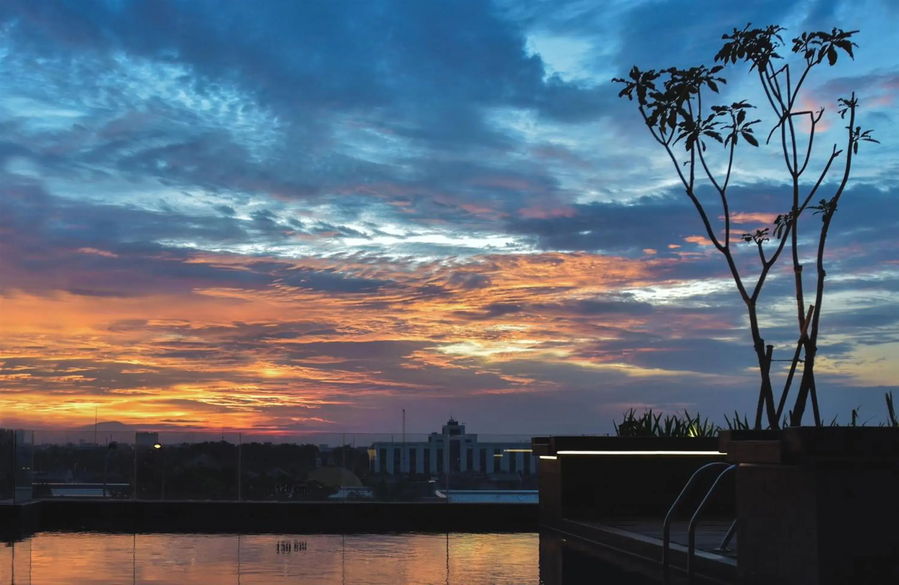 City view in Golden Tulip Essential Tangerang City view in Golden Tulip Essential Tangerang