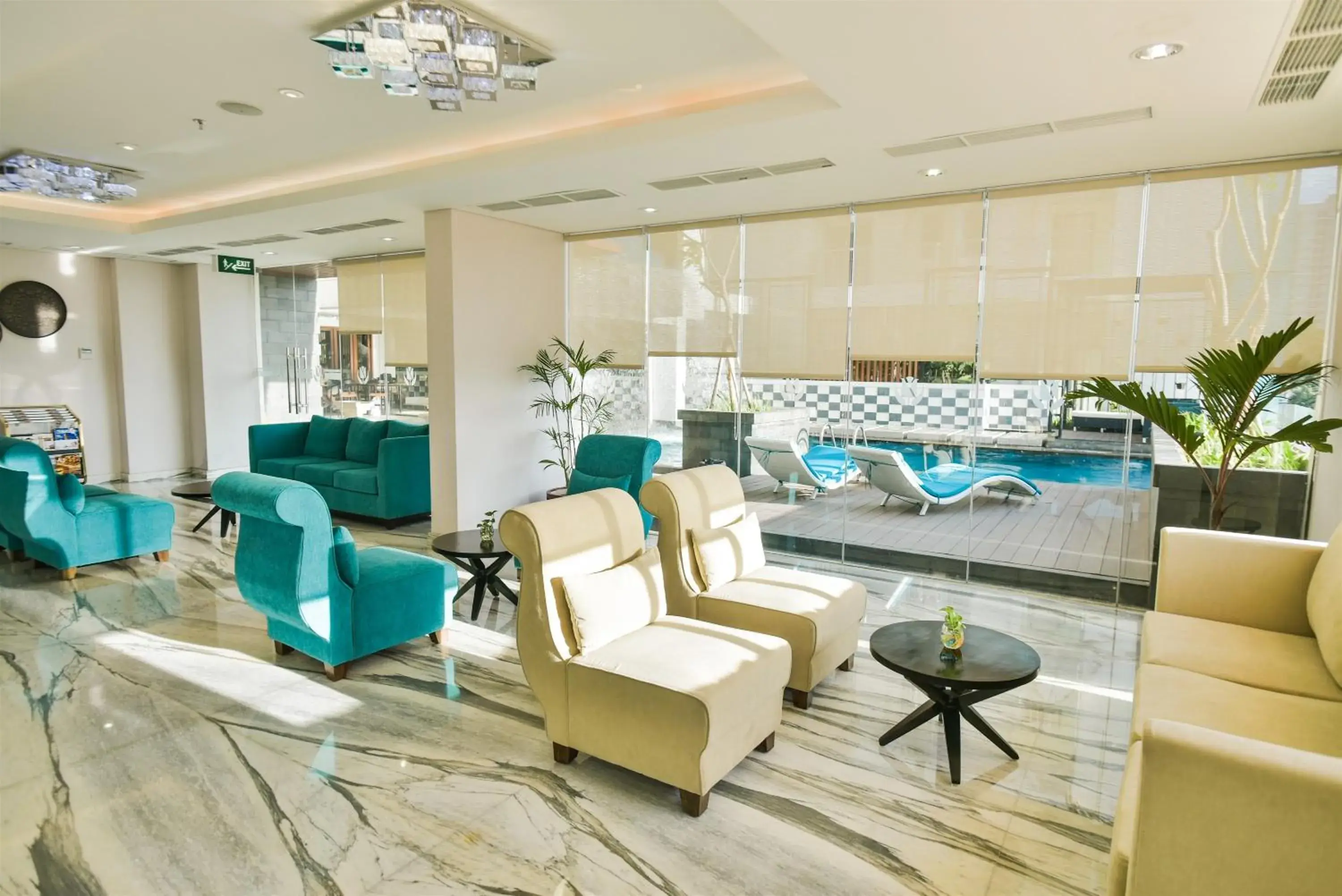 Lobby or reception in Golden Tulip Essential Tangerang Lobby or reception in Golden Tulip Essential Tangerang