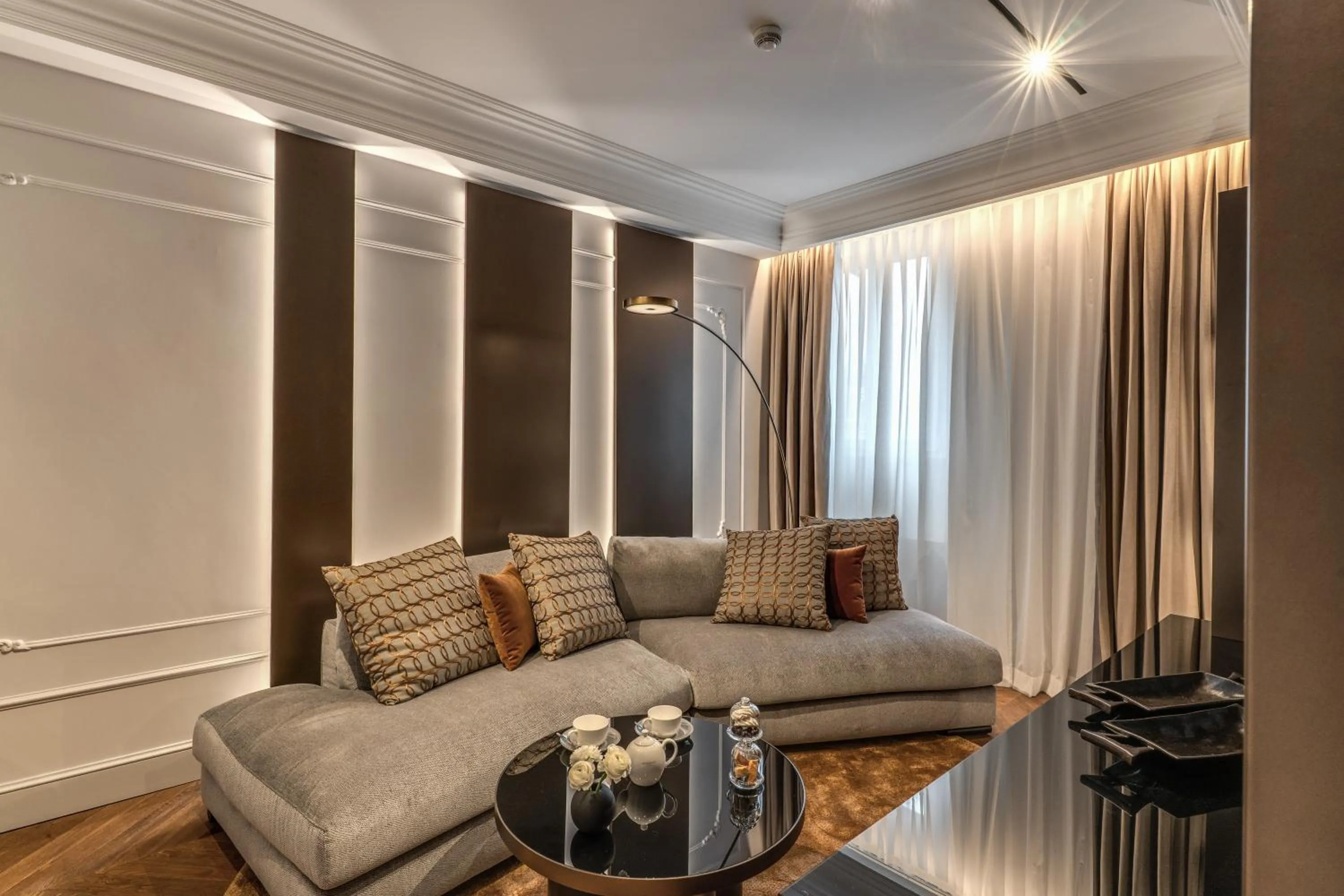 Living room in Eitch Borromini Palazzo Pamphilj