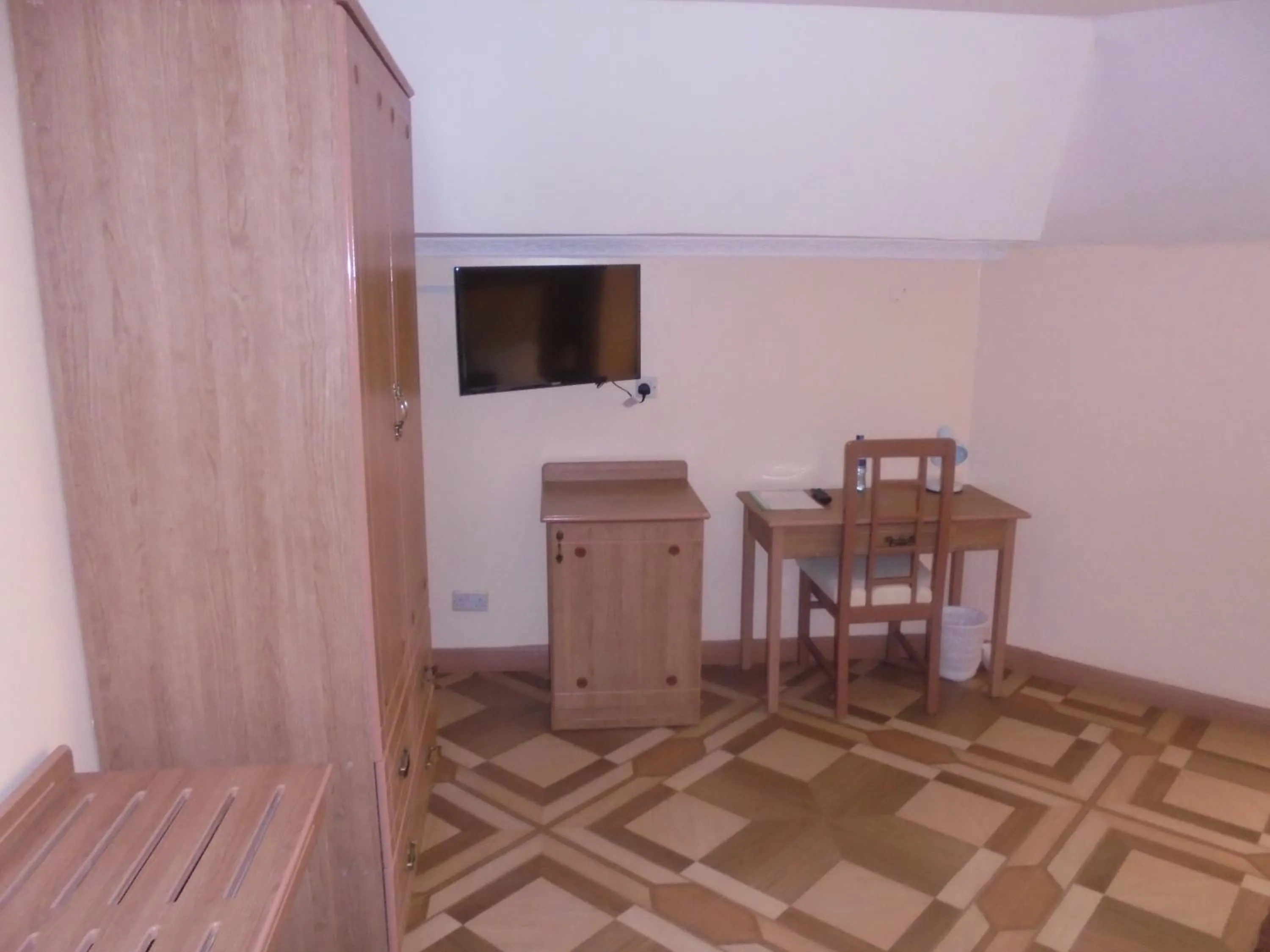 TV and multimedia in Villa Leone Boutique Hotel