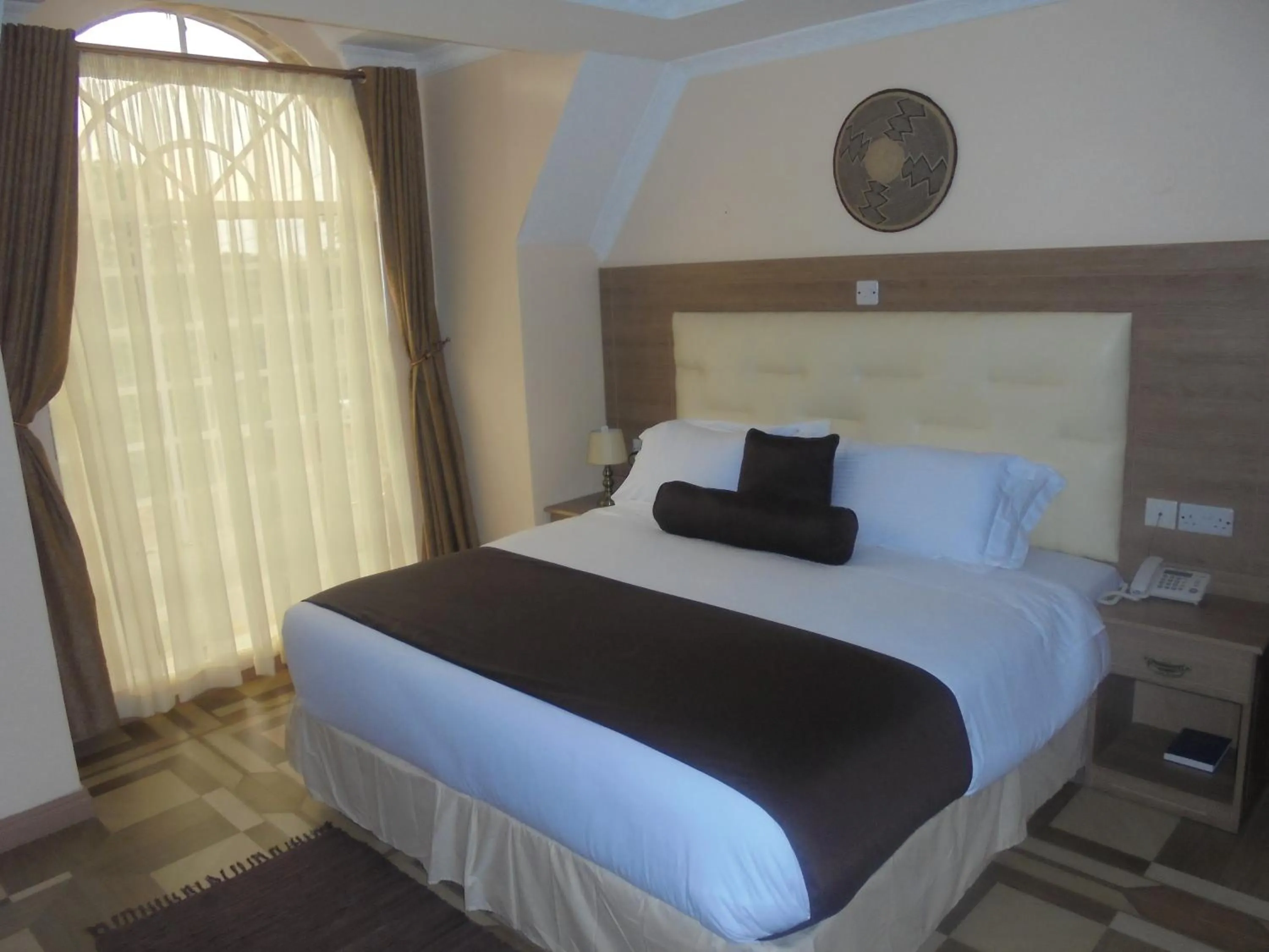 Photo of the whole room, Bed in Villa Leone Boutique Hotel