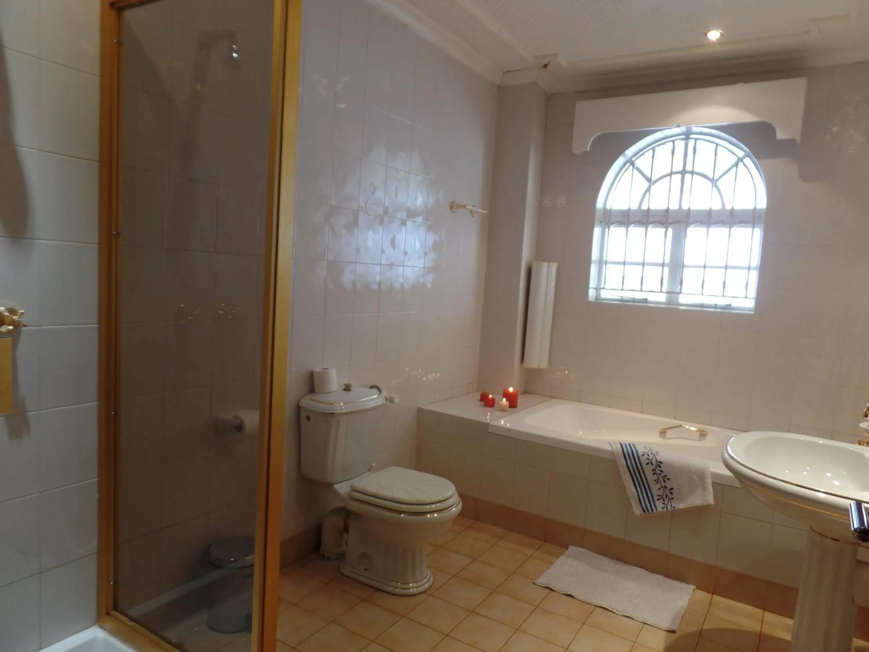 Bathroom in Villa Leone Boutique Hotel