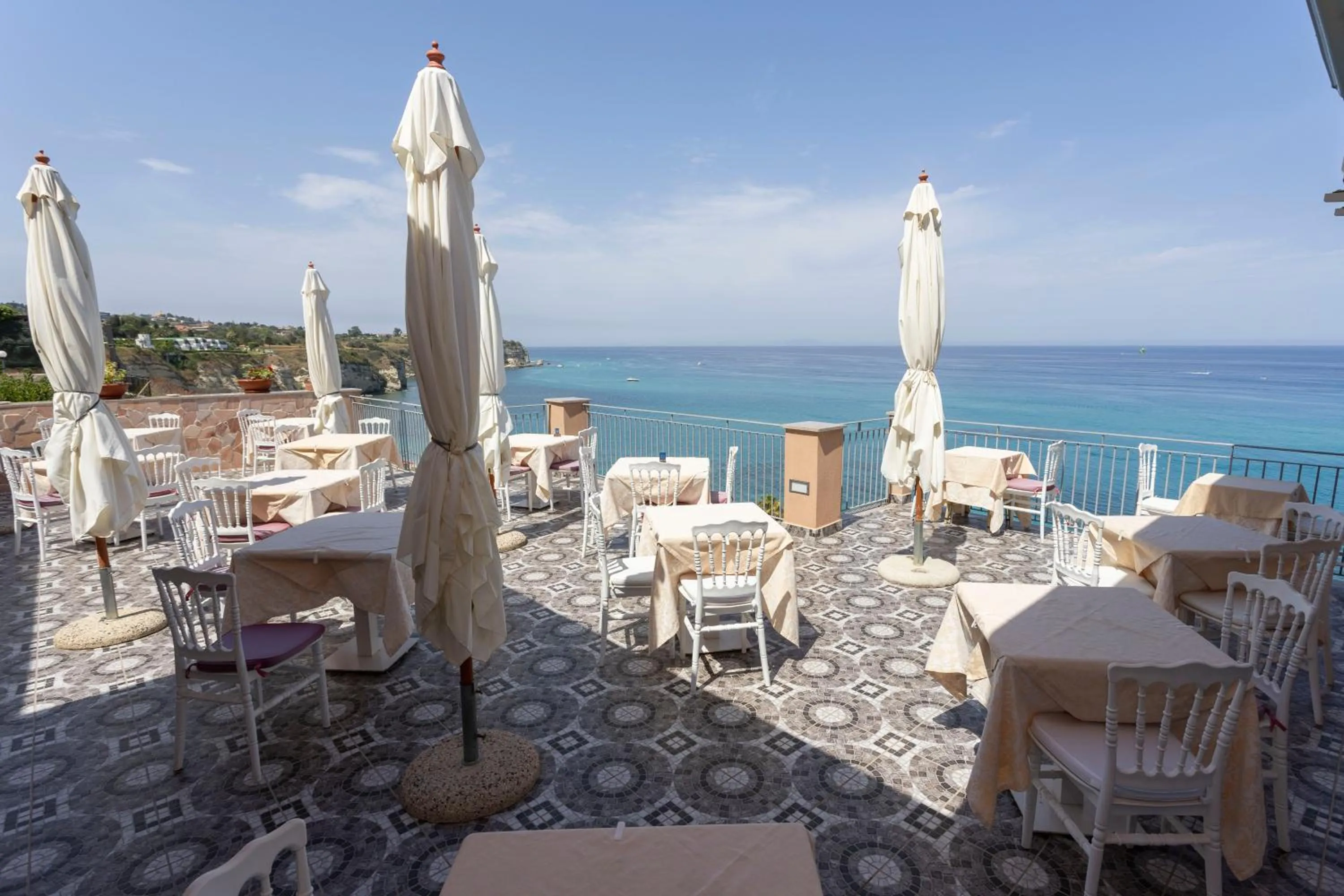 Restaurant/places to eat in Hotel Terrazzo Sul Mare