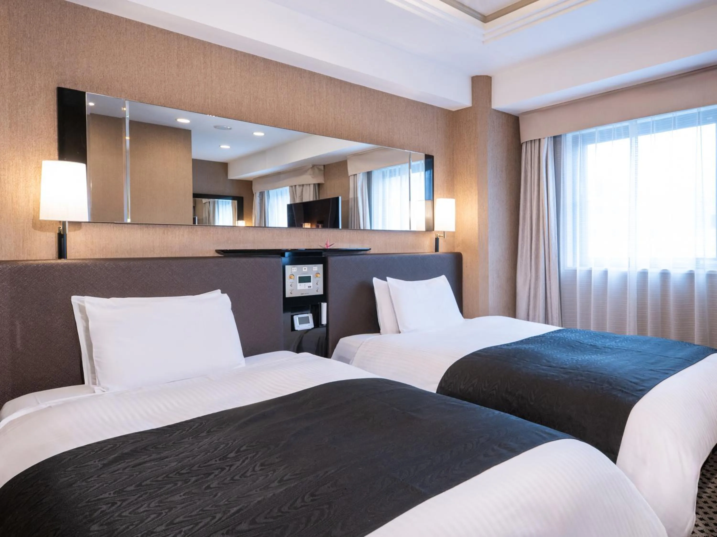 Photo of the whole room, Bed in APA Hotel Ginza Shintomicho Ekimae Kita