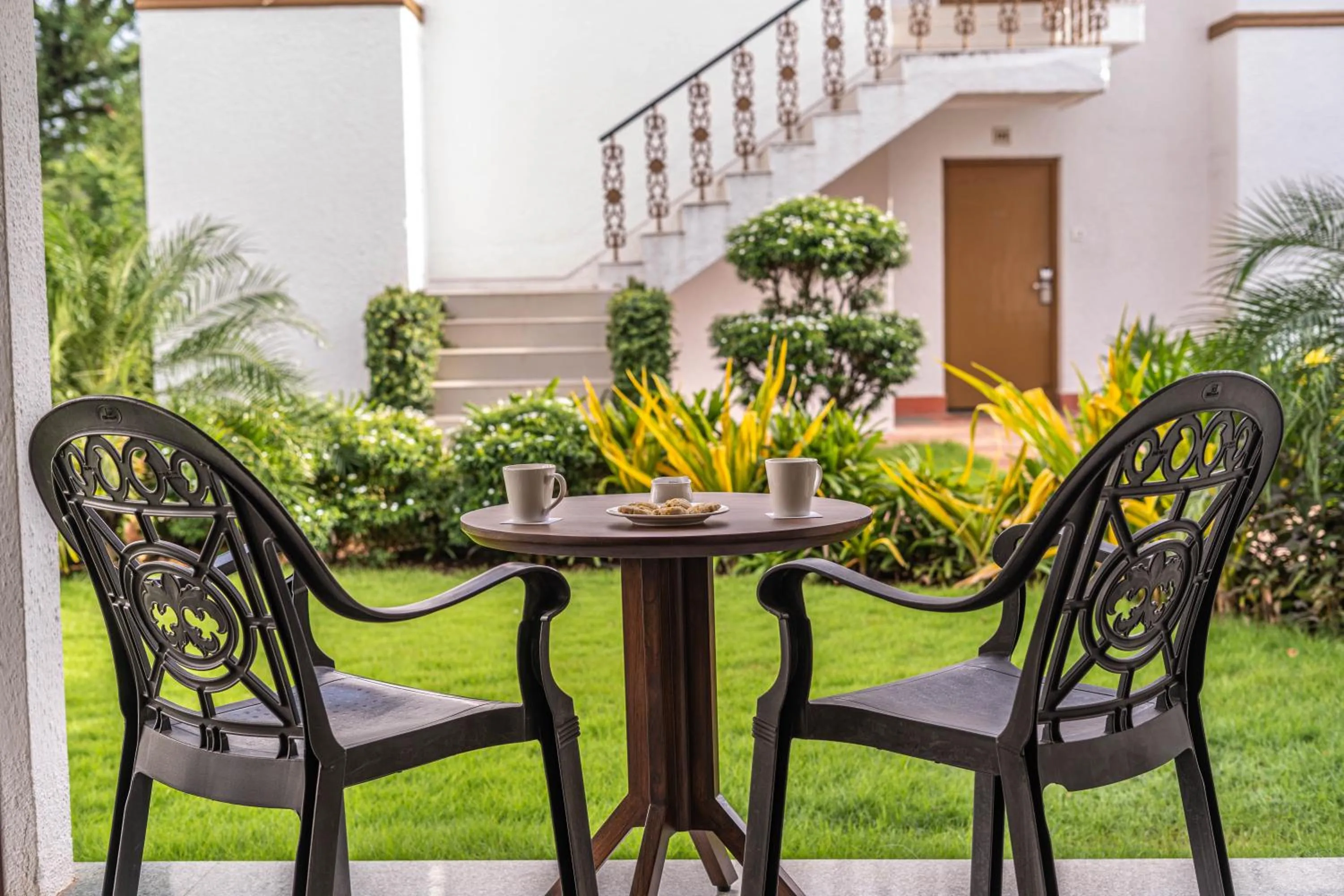 Day in Nanu Beach Resort & Spa