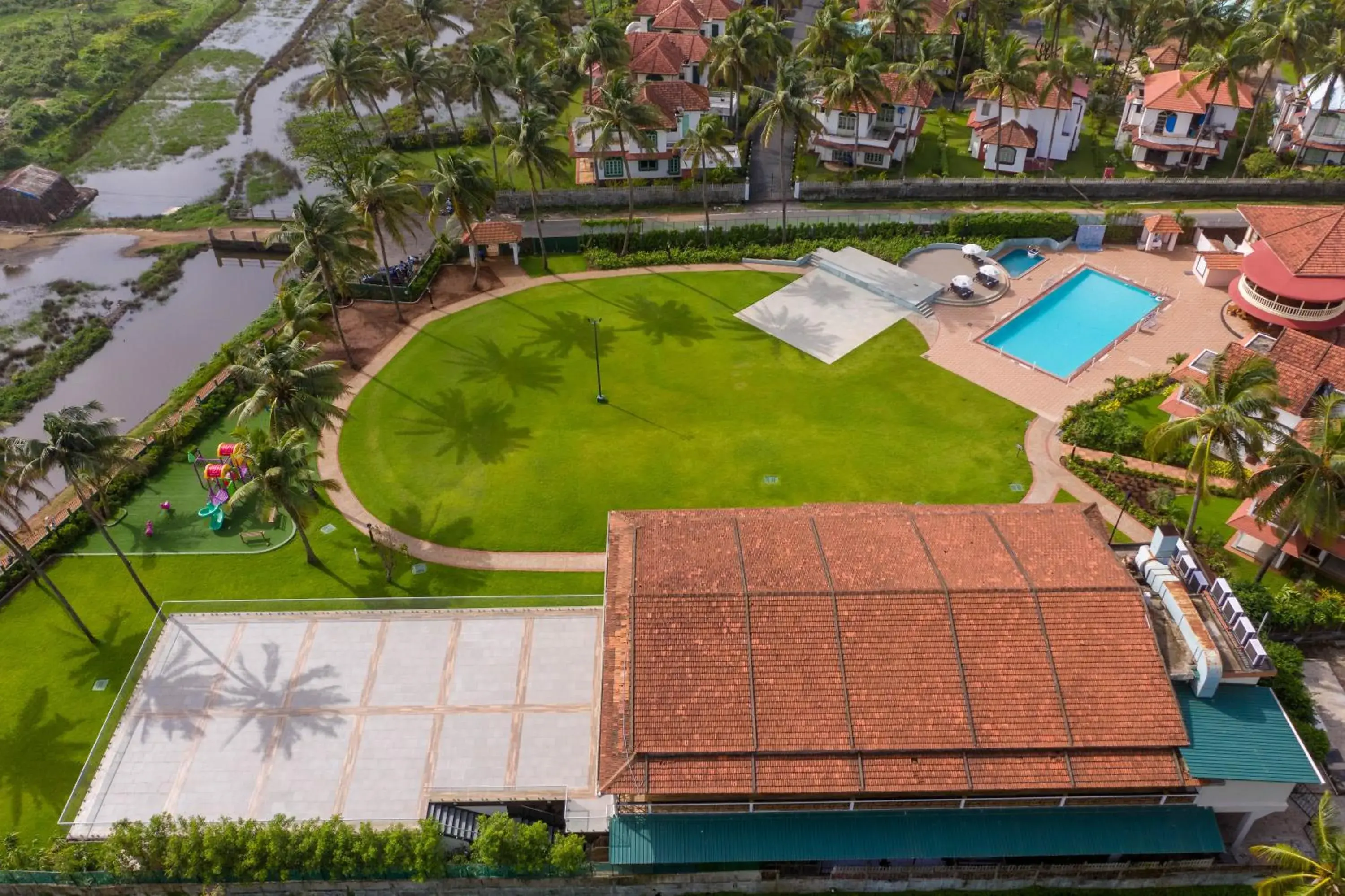 Property building in Nanu Beach Resort & Spa Property building in Nanu Beach Resort & Spa