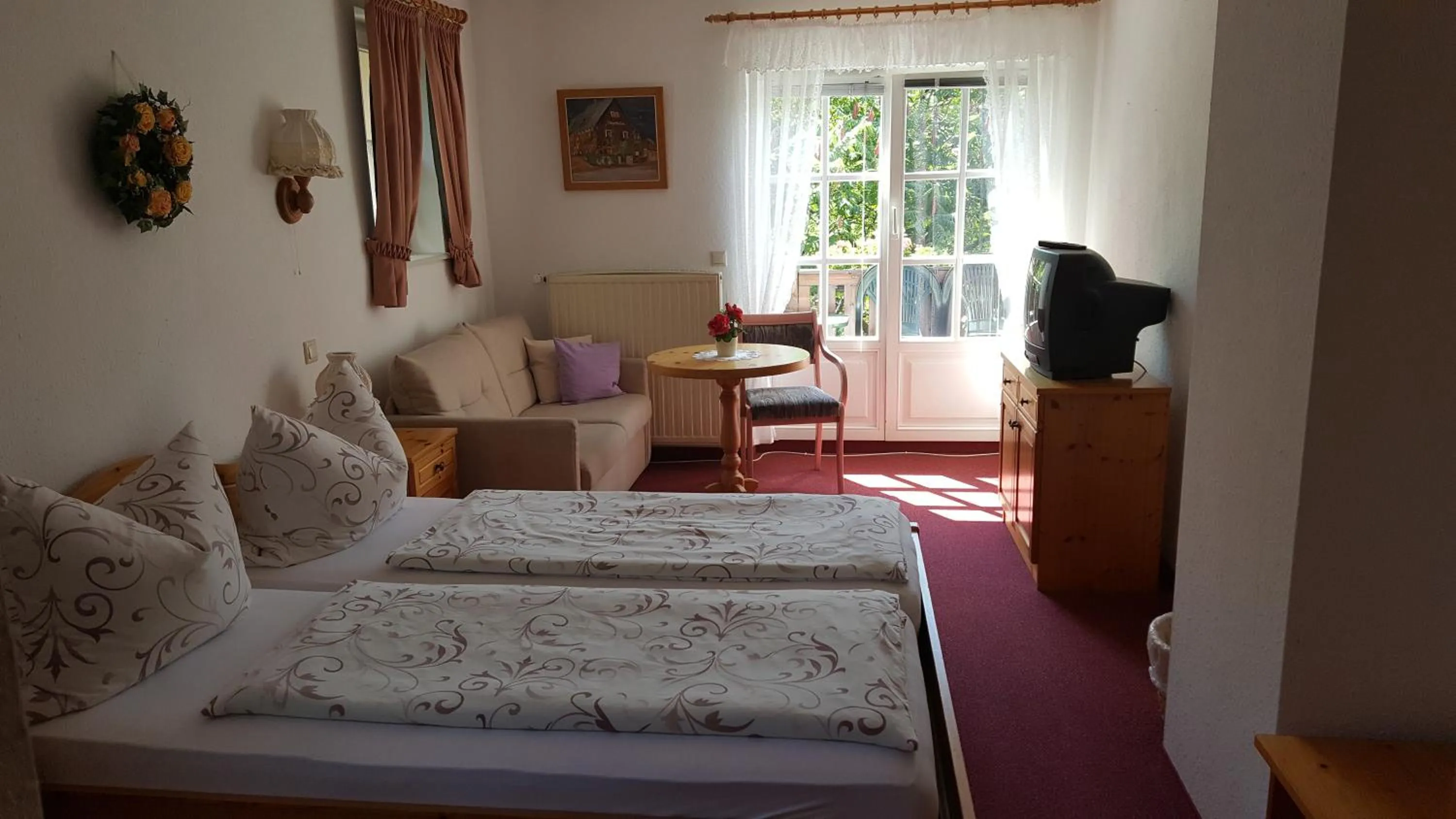Photo of the whole room, Bed in Jägerheim Löbsal