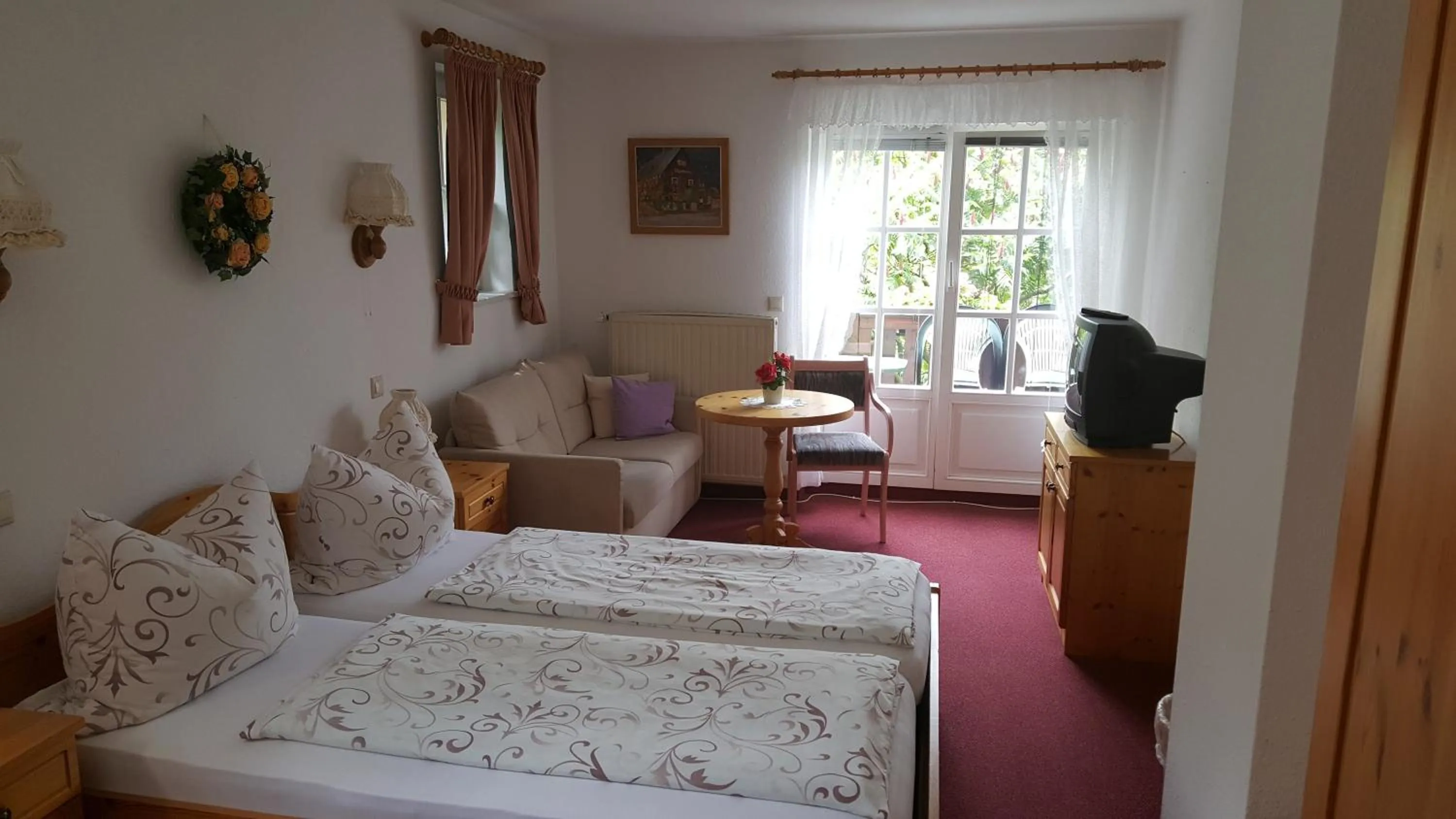 Photo of the whole room, Bed in Jägerheim Löbsal