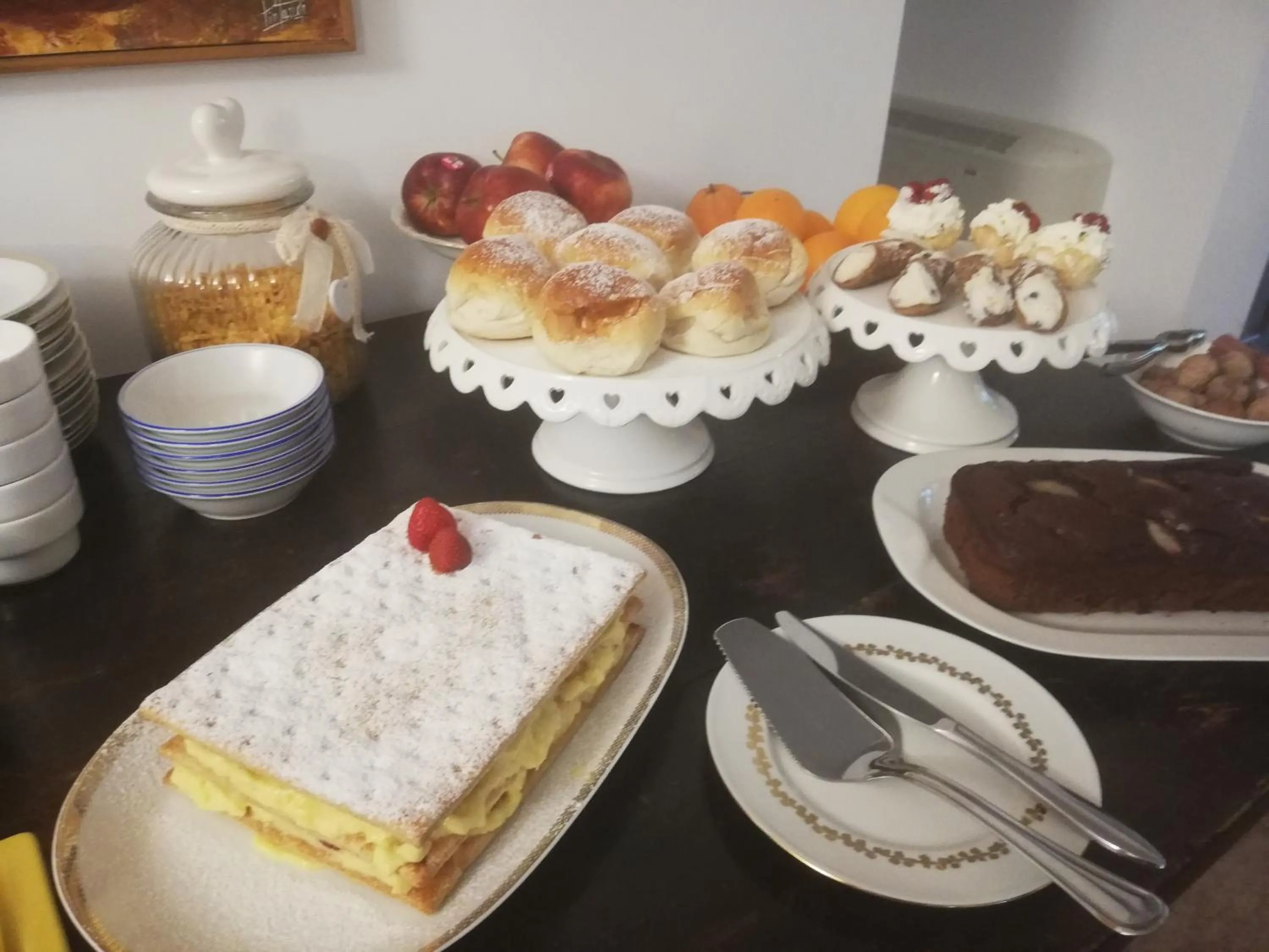 Breakfast in B & B Villa Flora
