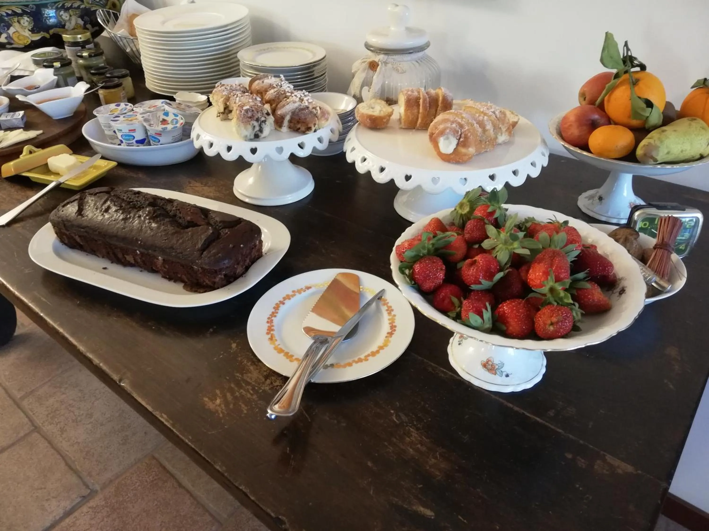 Breakfast in B & B Villa Flora
