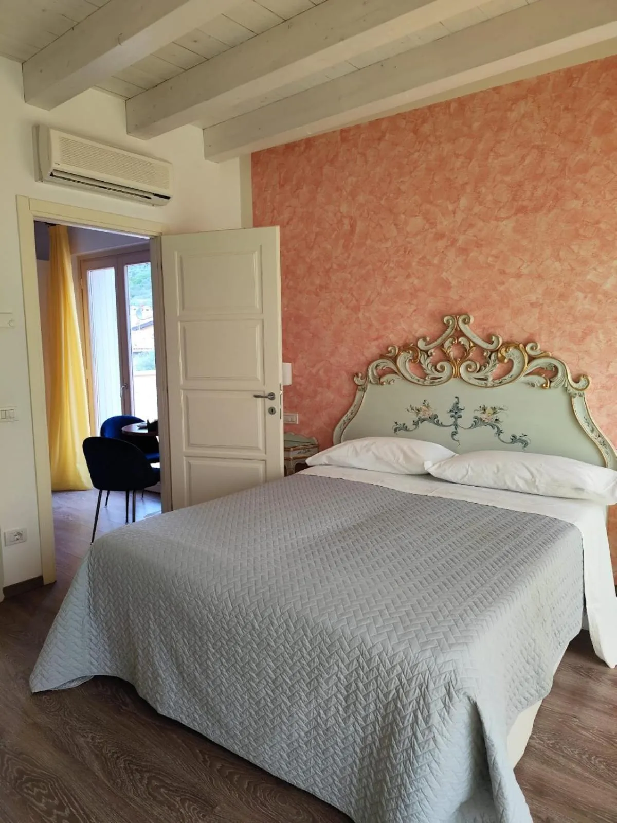 Photo of the whole room, Bed in Hotel Pai