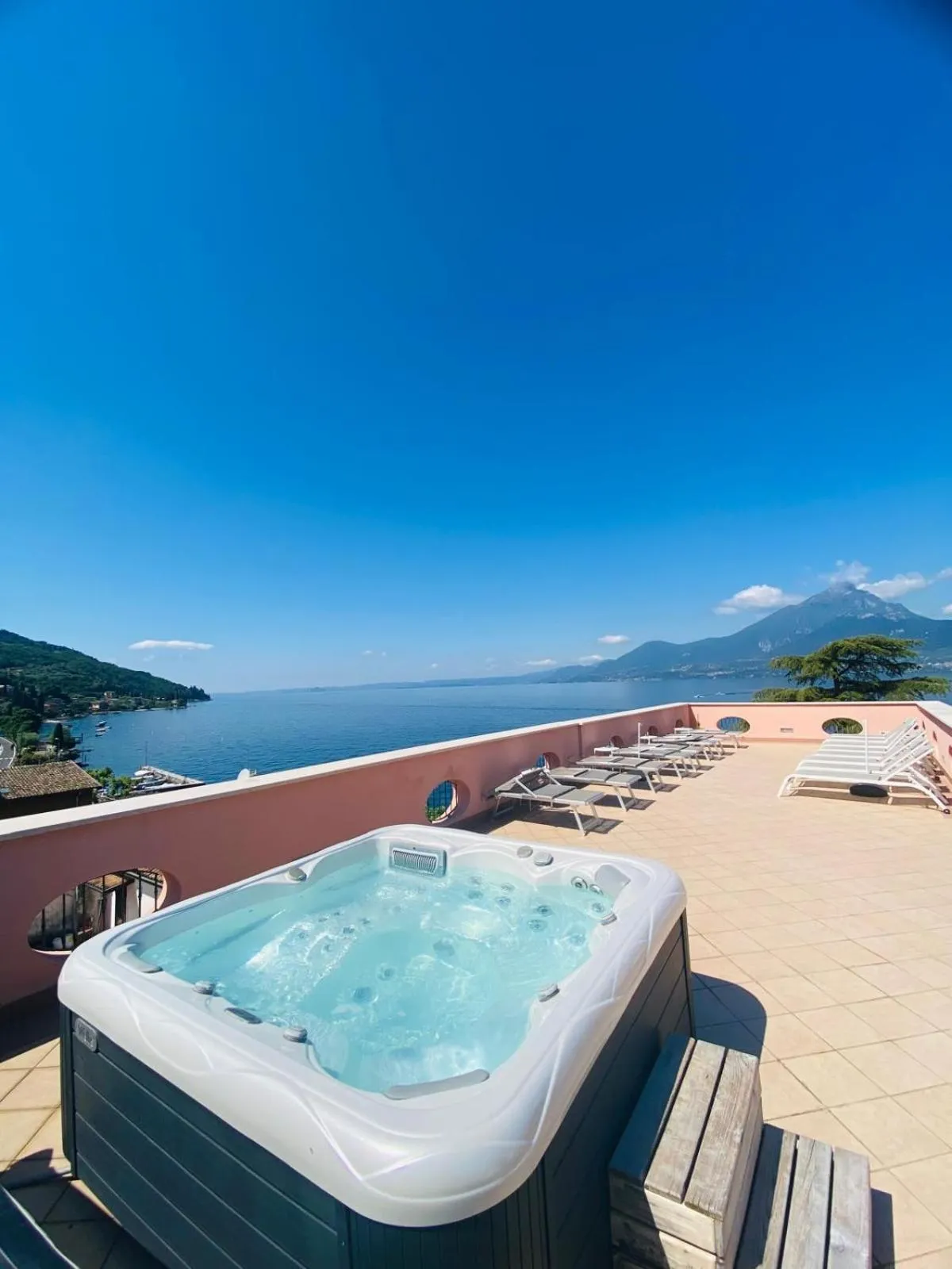 Hot Tub in Hotel Pai