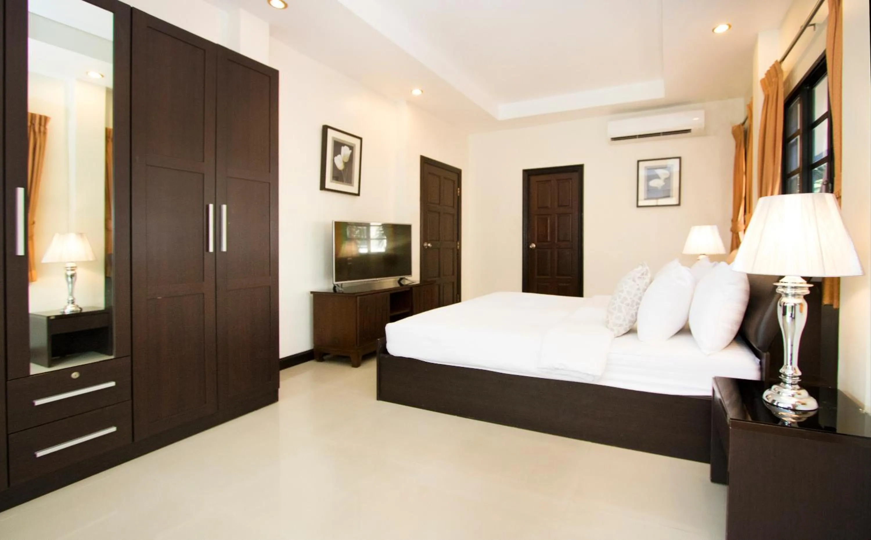 Bed in Sweet Villas Pattaya