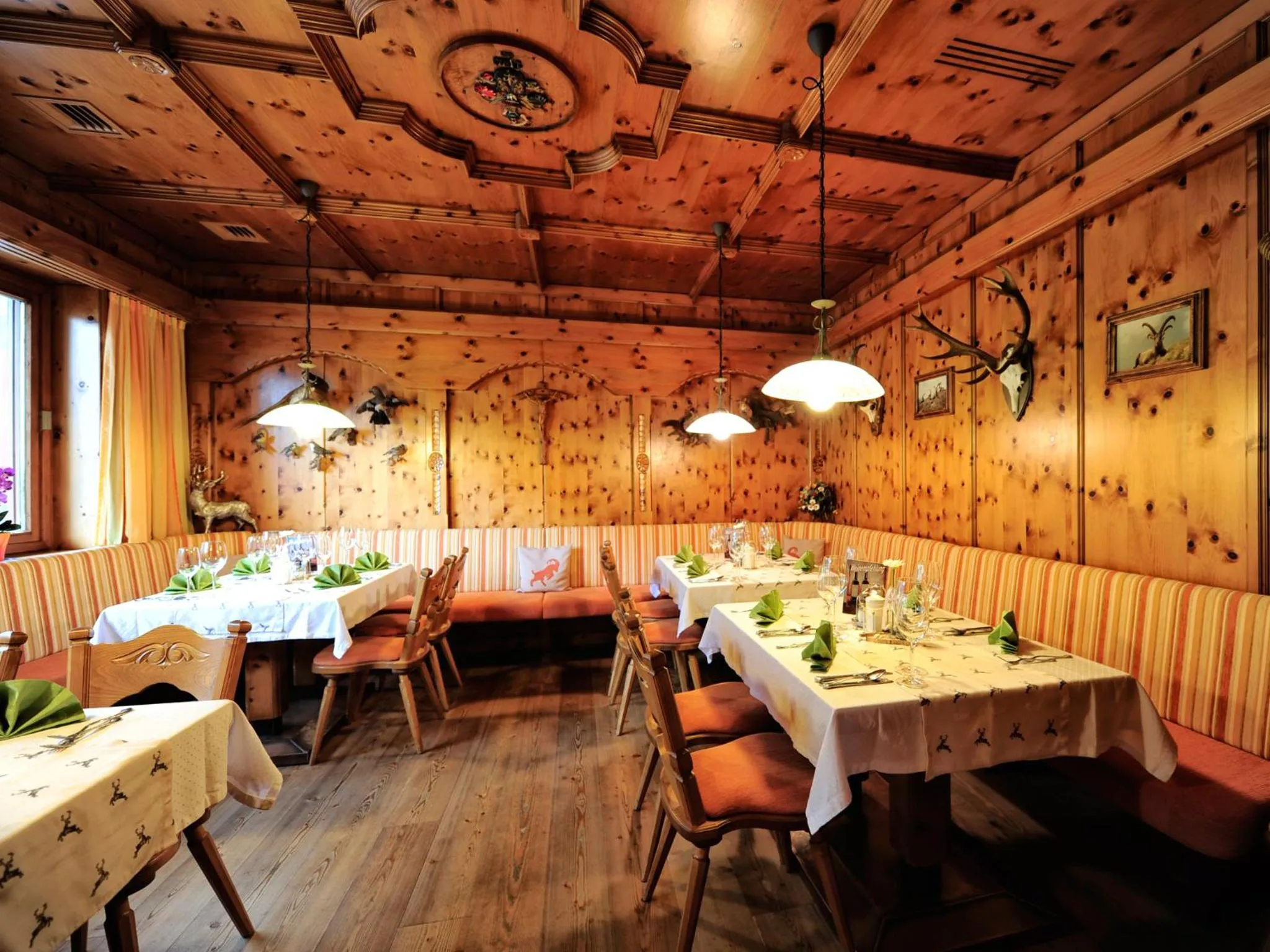 Restaurant/places to eat in Alpenhof Pitztal