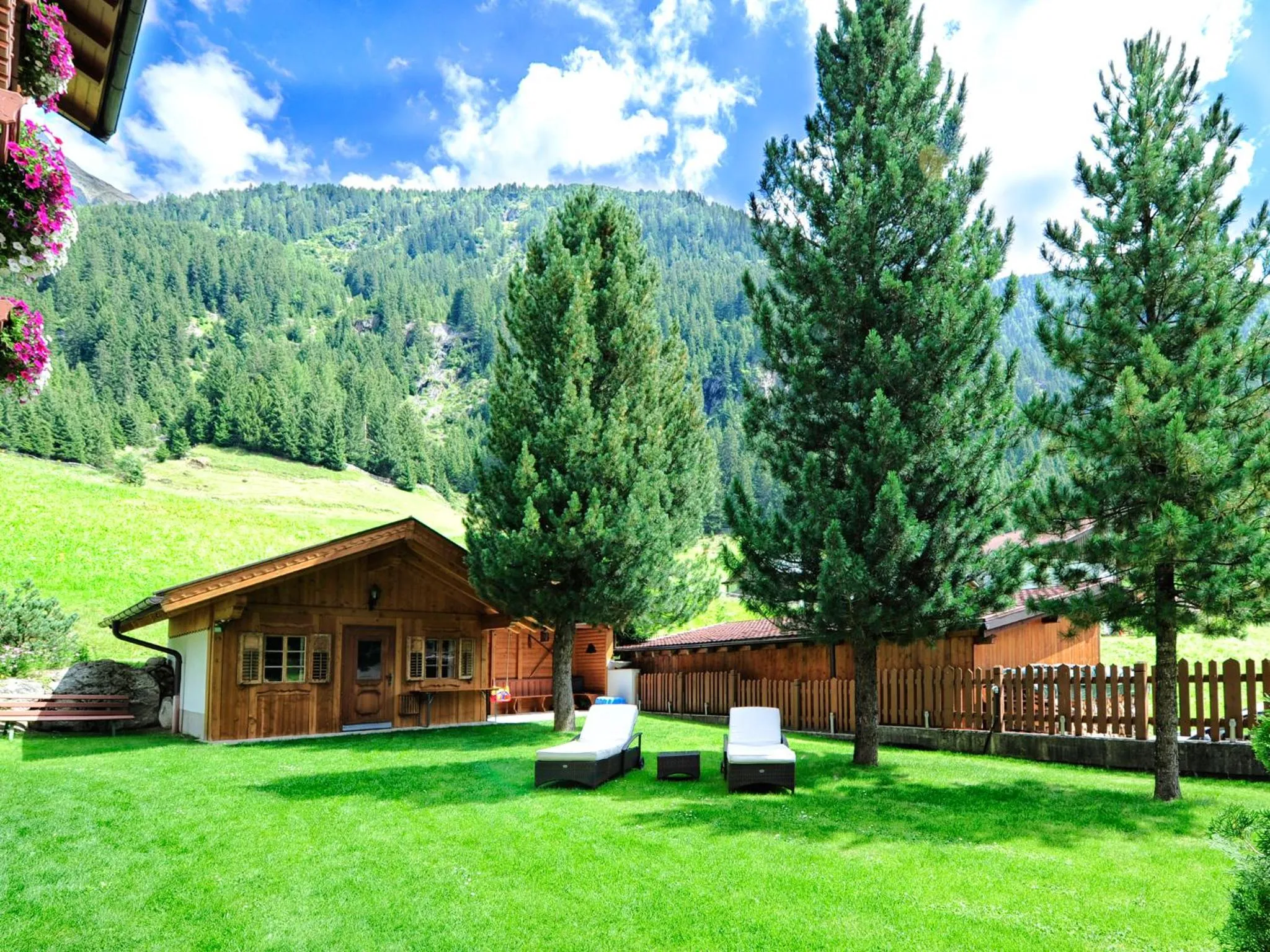 Garden view in Alpenhof Pitztal