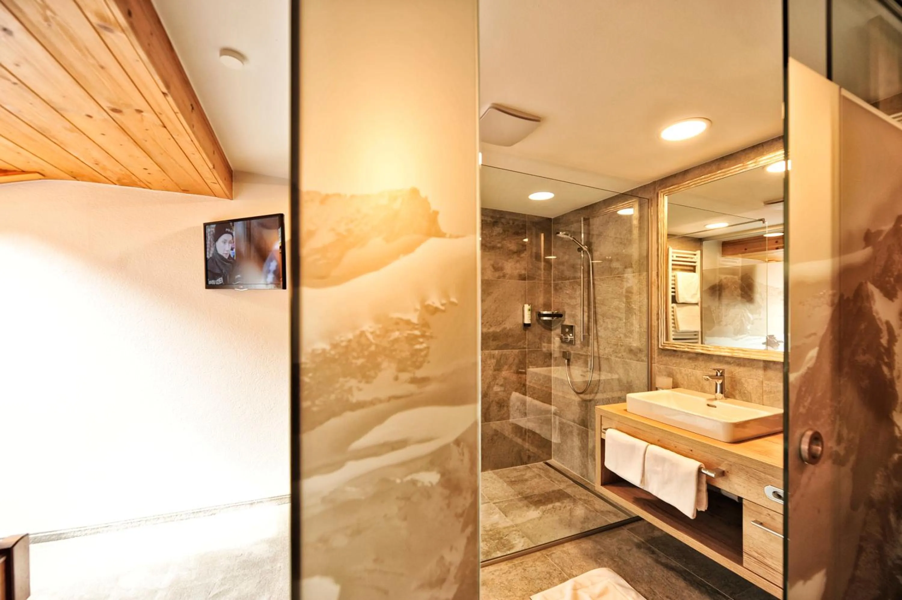 Bathroom in Alpenhof Pitztal