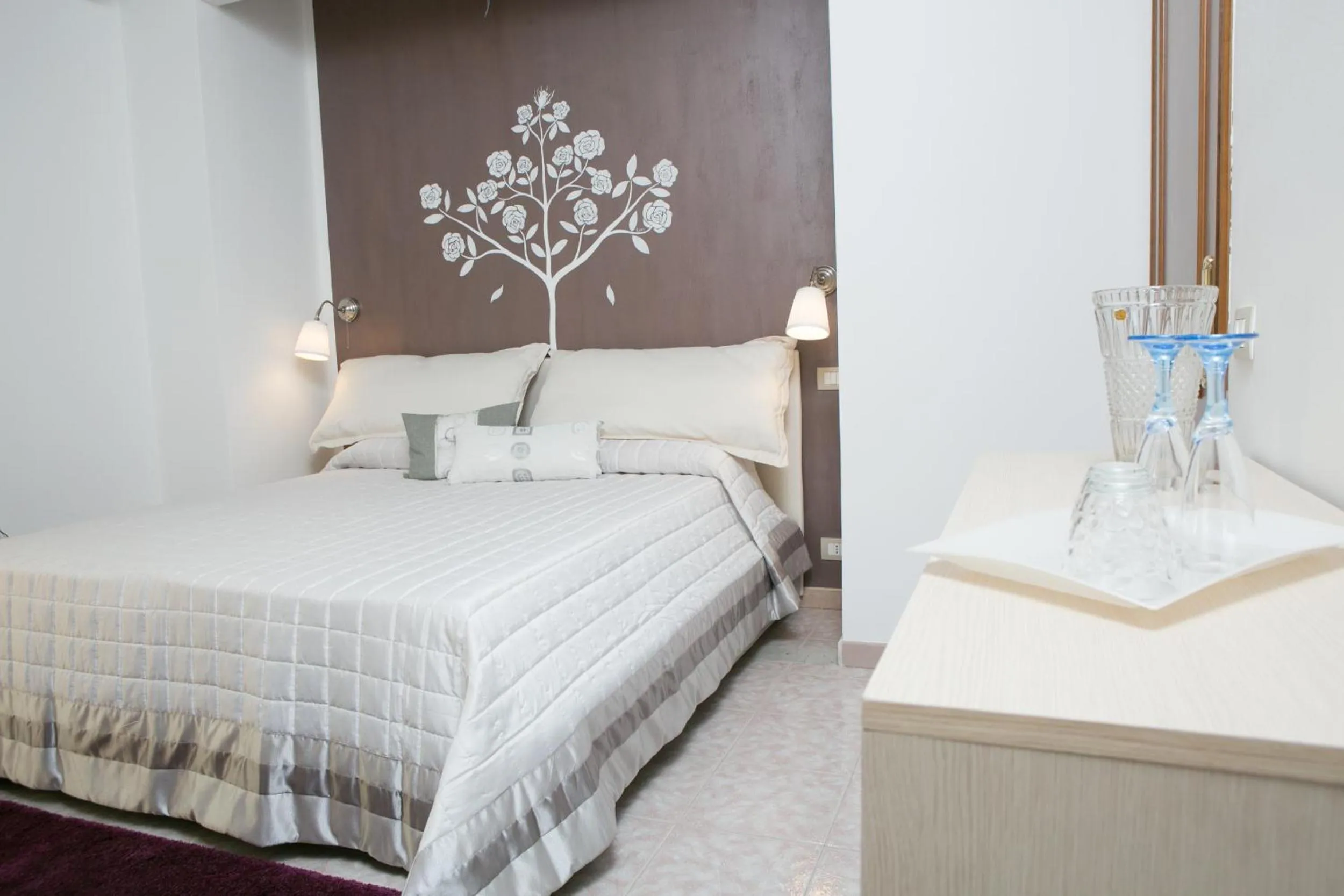 Photo of the whole room, Bed in B&B The Queen