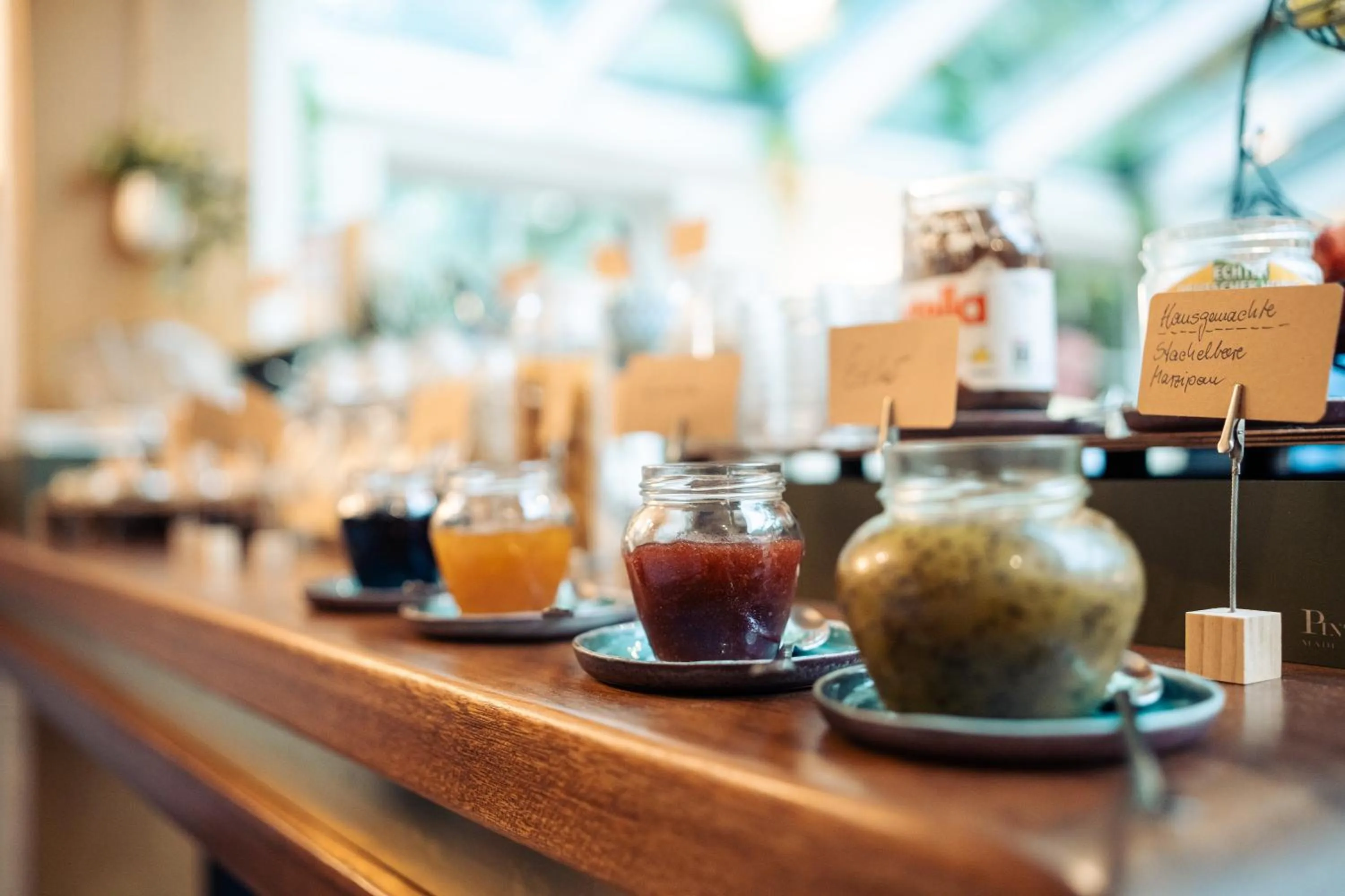 Breakfast in Five Rooms