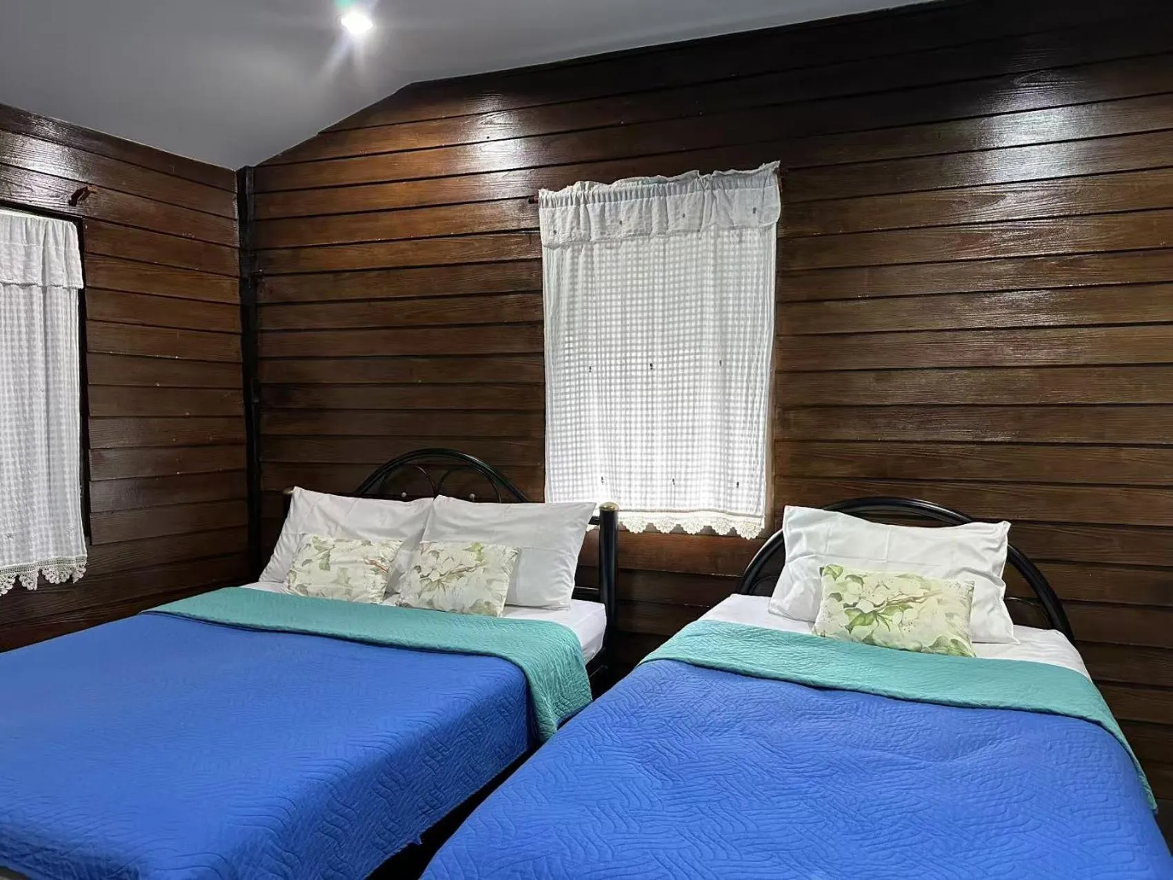 Bed in K Guesthouse Adults only