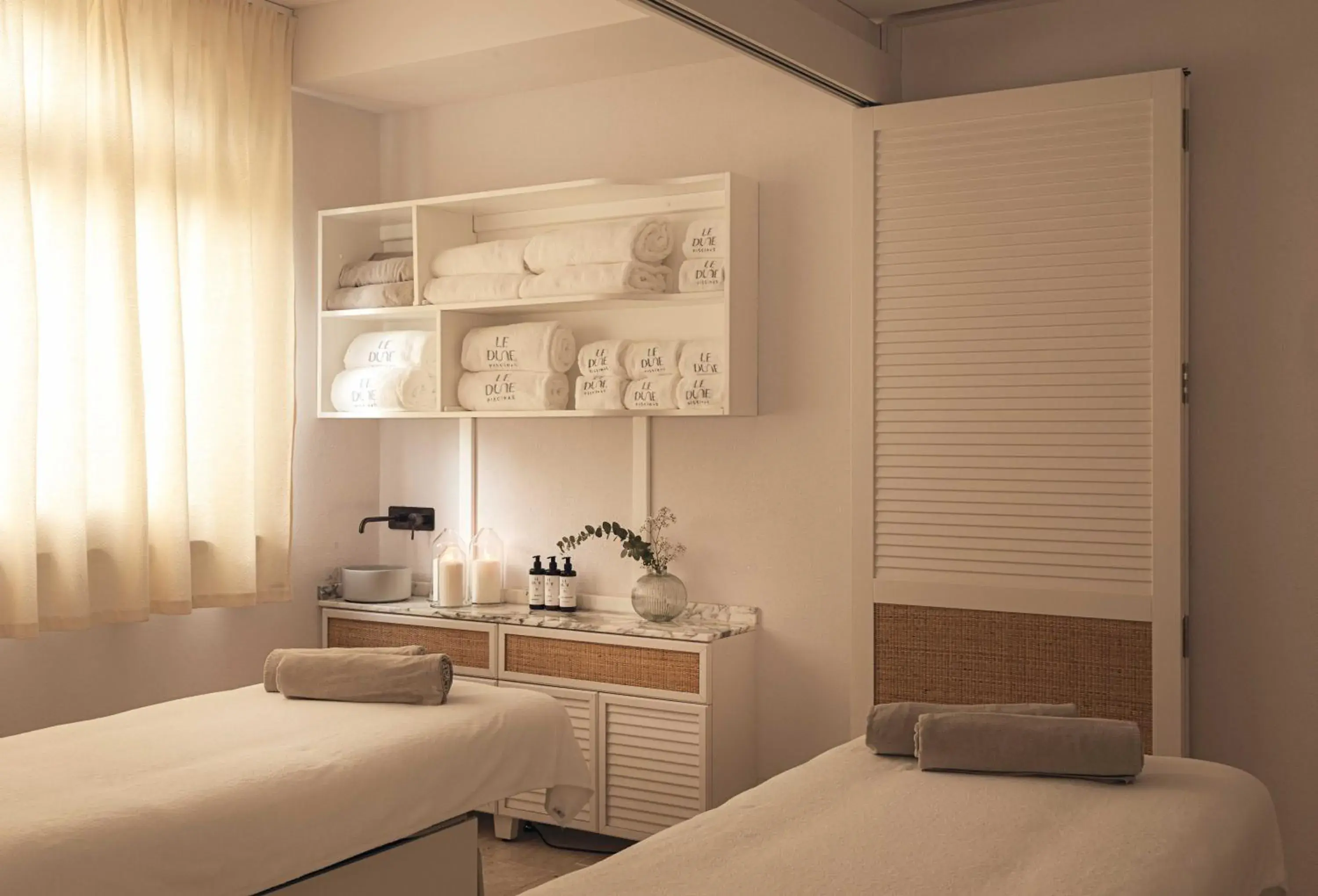 Spa and wellness centre/facilities, Bed in Hotel Le Dune Piscinas Spa and wellness centre/facilities, Bed in Hotel Le Dune Piscinas