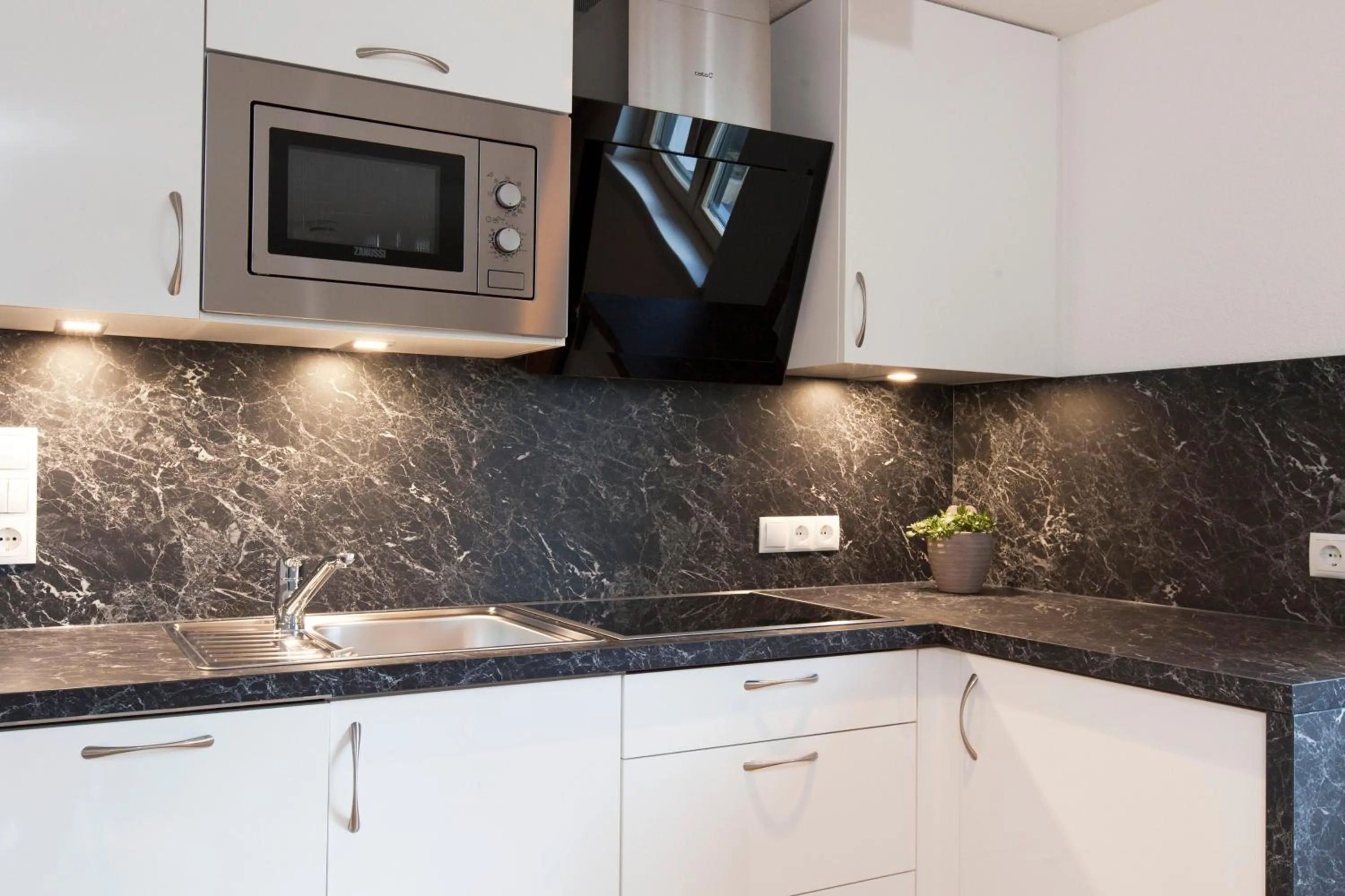 Communal kitchen in Nowders Apartments