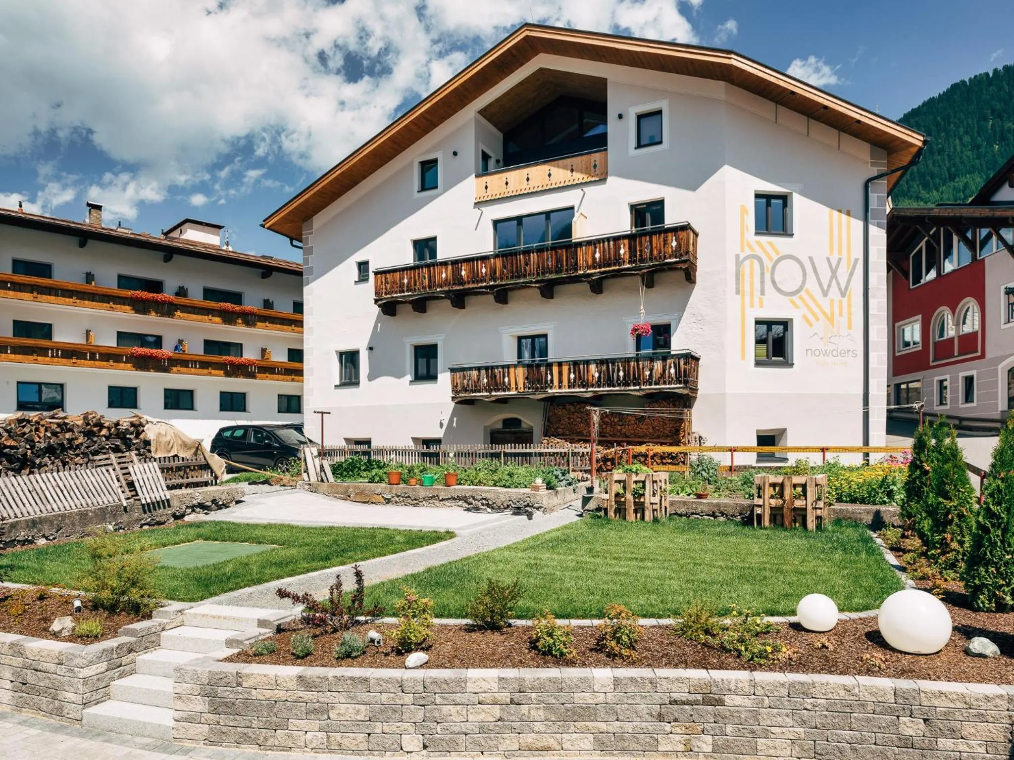 Facade/entrance in Nowders Apartments